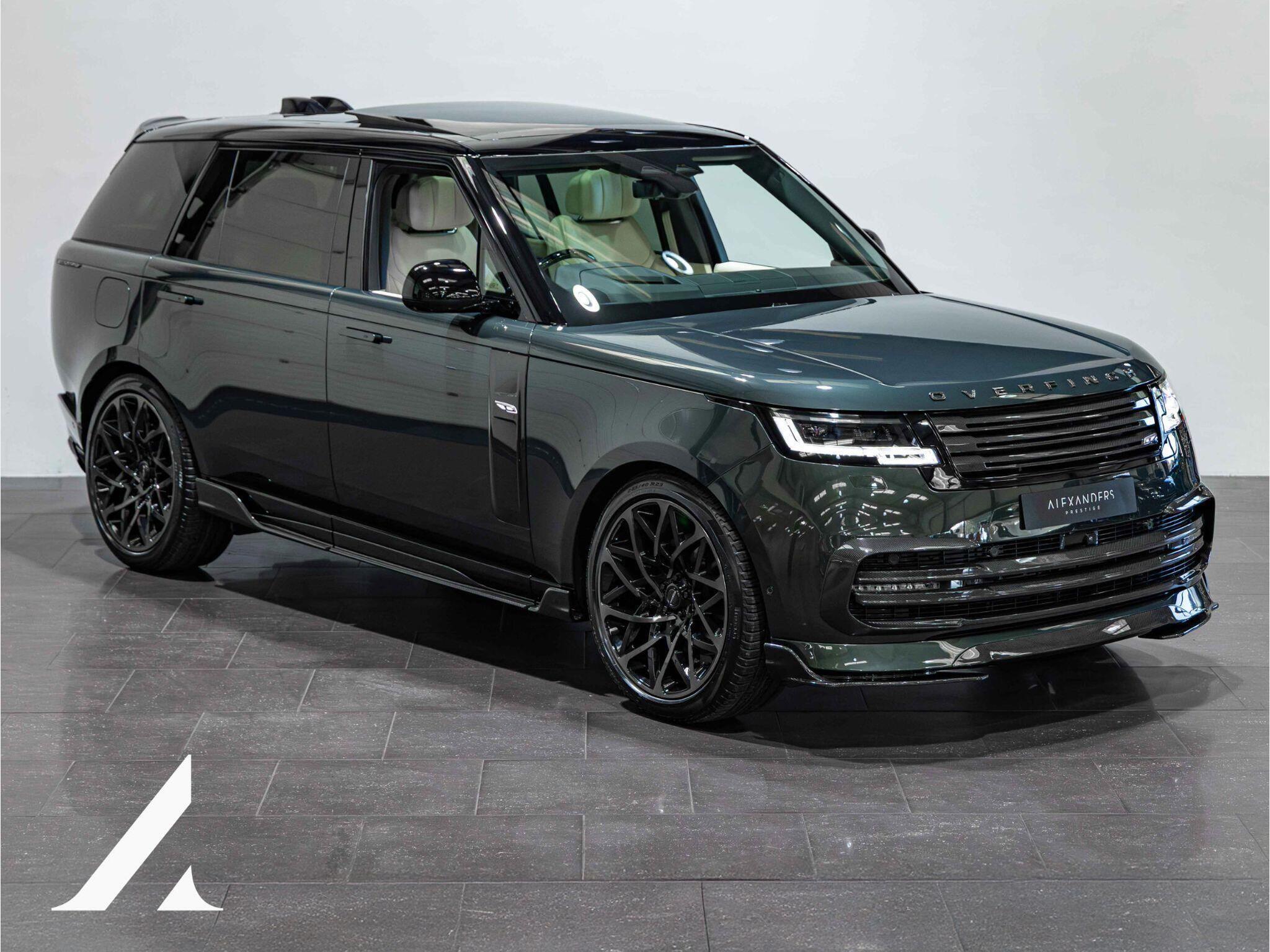 An exterior shot of the front right on a 2025 Land Rover Range Rover