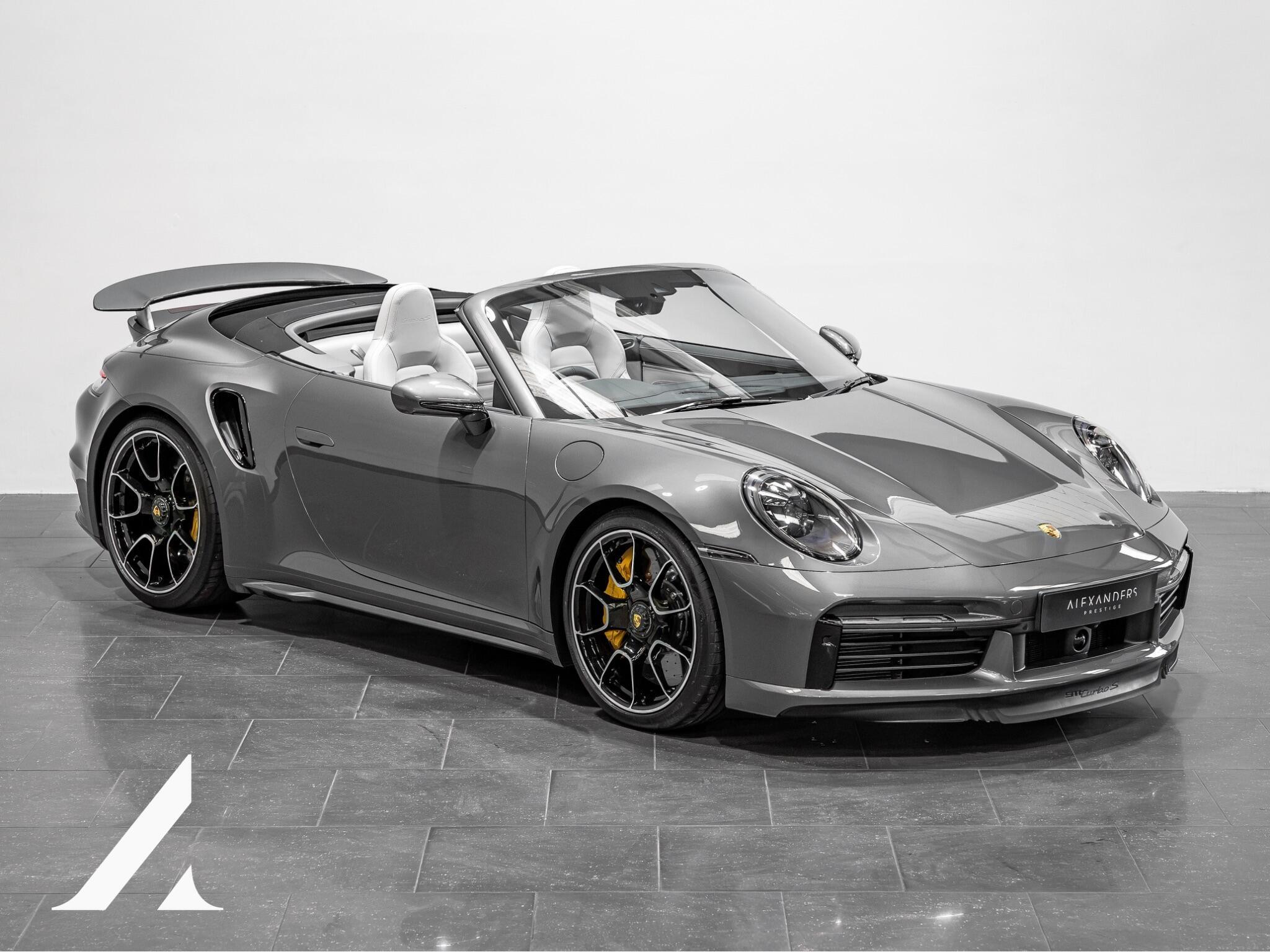 An exterior shot of the front right on a 2022 Porsche 911