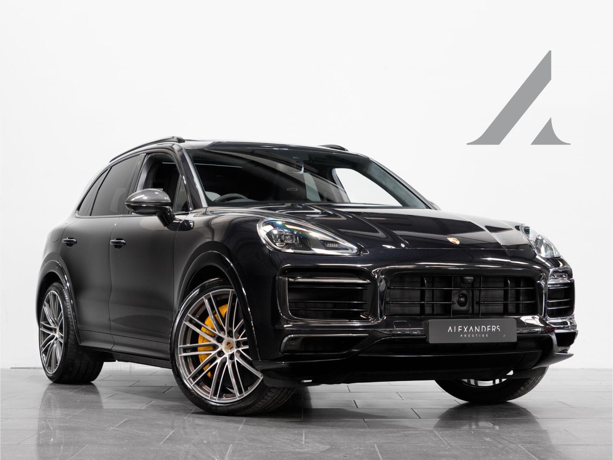 An exterior shot of the front right on a 2022 Porsche Cayenne