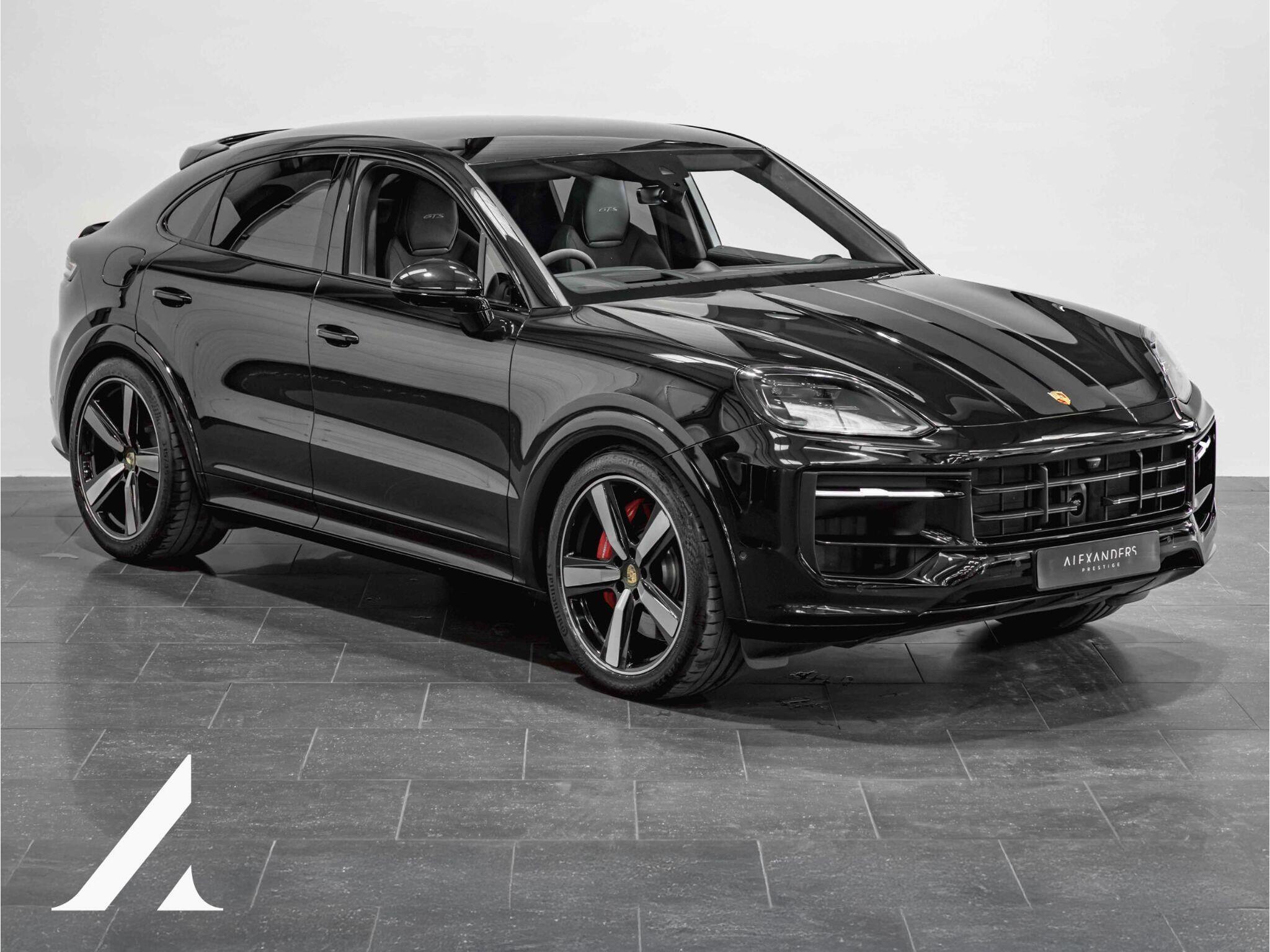 An exterior shot of the front right on a 2025 Porsche Cayenne