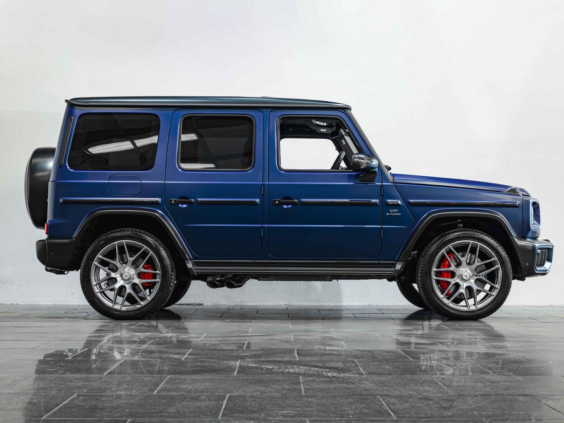 An exterior shot of the side right on a 2025 Mercedes-Benz G-Class