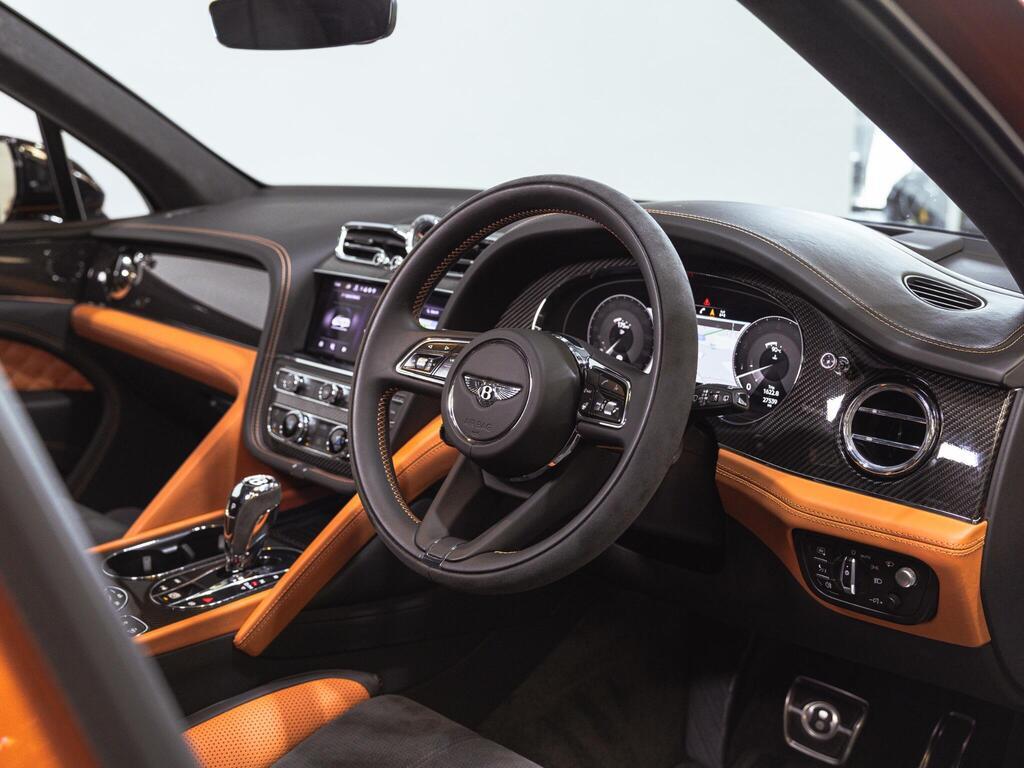 An interior shot of the interior front on a 2022 Bentley BENTAYGA