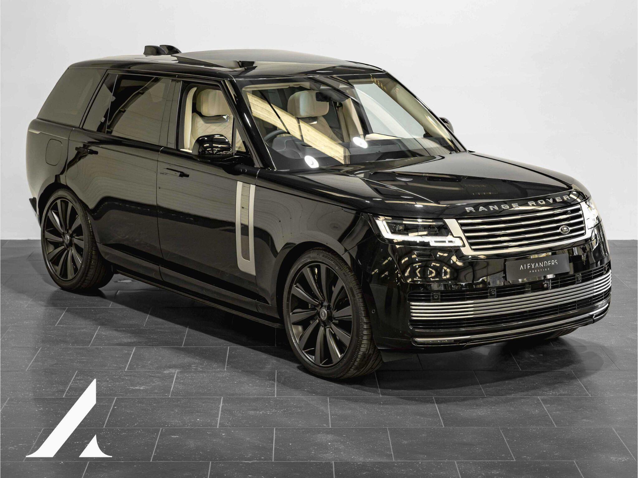 An exterior shot of the front right on a 2024 Land Rover Range Rover