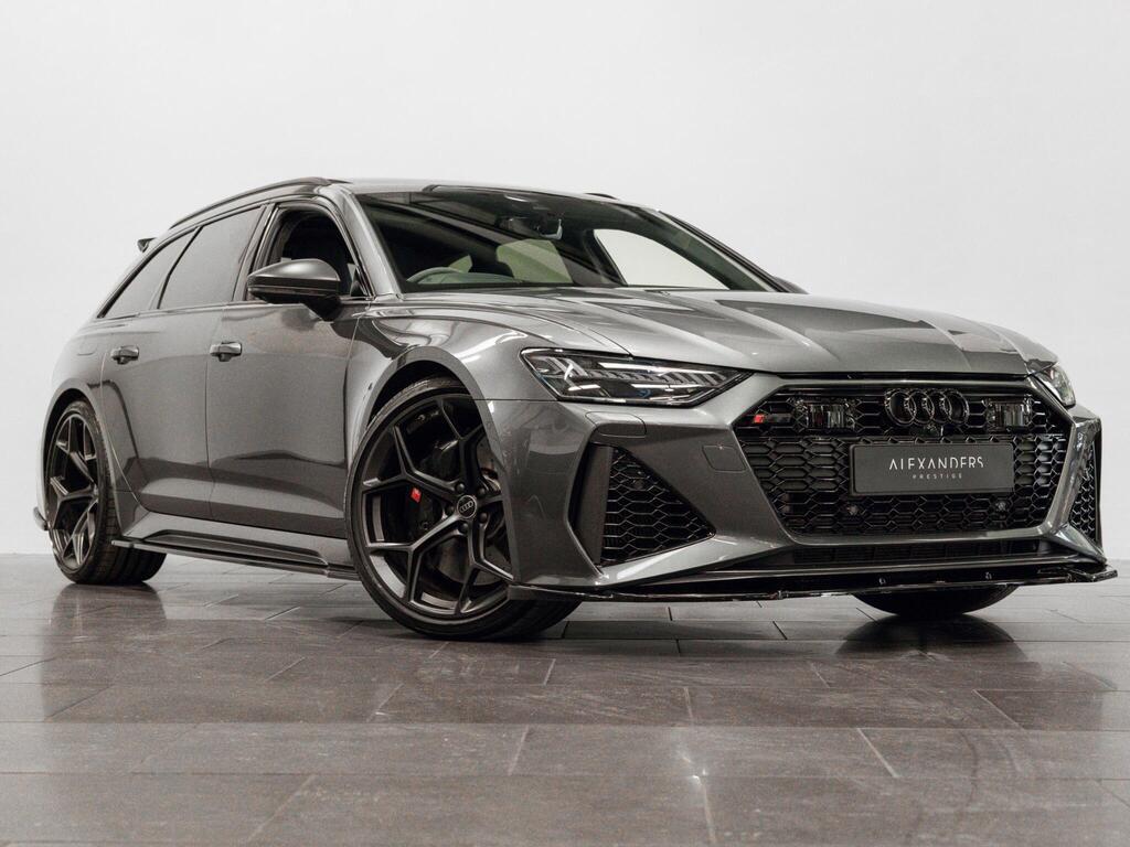 An exterior shot of the front right on a 2023 Audi RS6 Avant