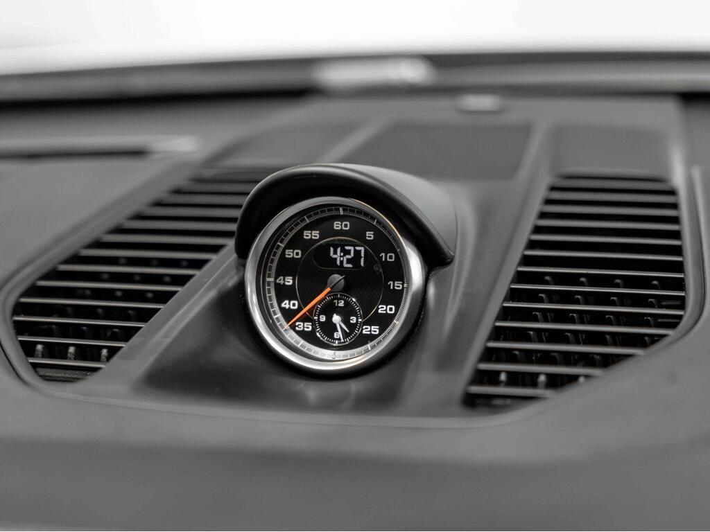 An interior shot of the misc controls on a 2018 Porsche 911
