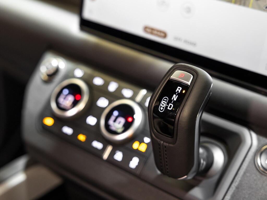 An interior shot of the misc controls on a 2025 Land Rover Defender 110