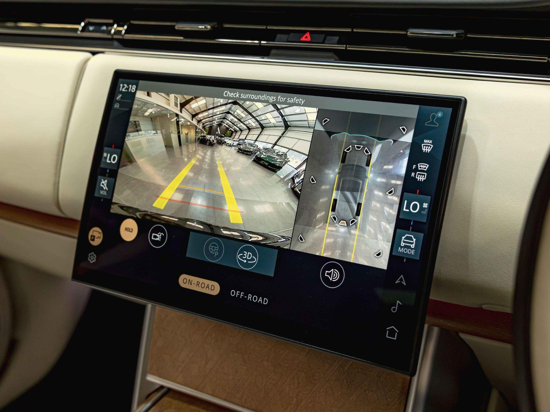 An interior shot of the infotainment system on a 2024 Land Rover Range Rover