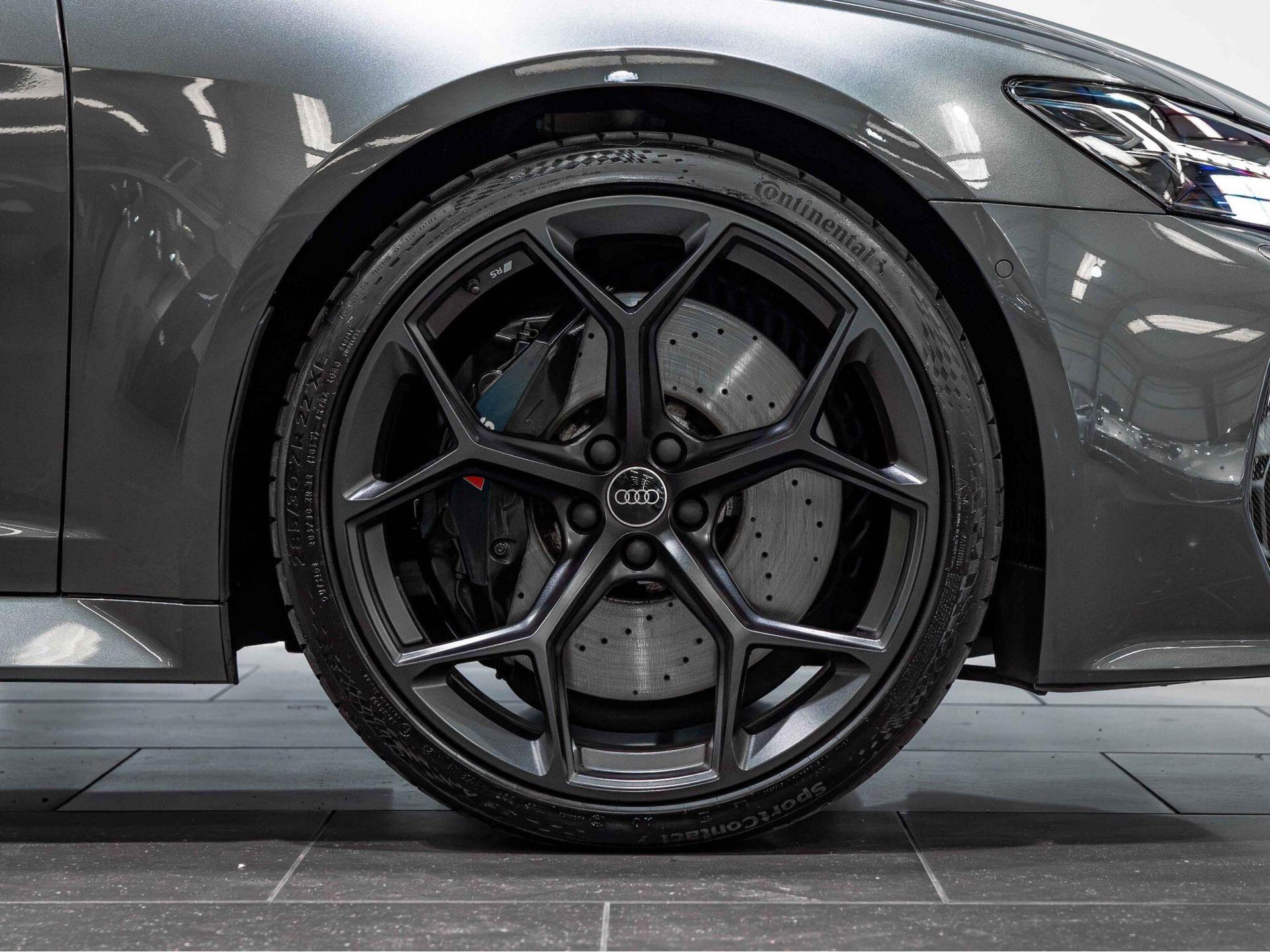 An exterior shot of the wheel on a 2024 Audi RS6 Avant