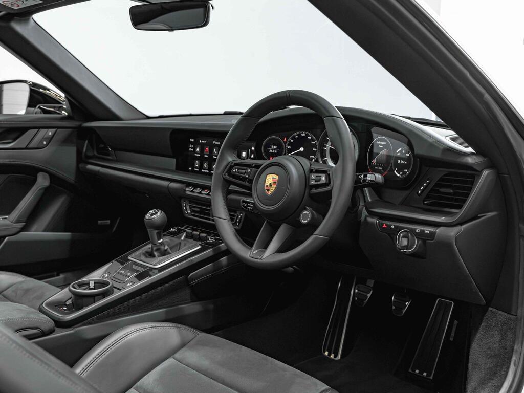 An interior shot of the interior front on a 2021 Porsche 911