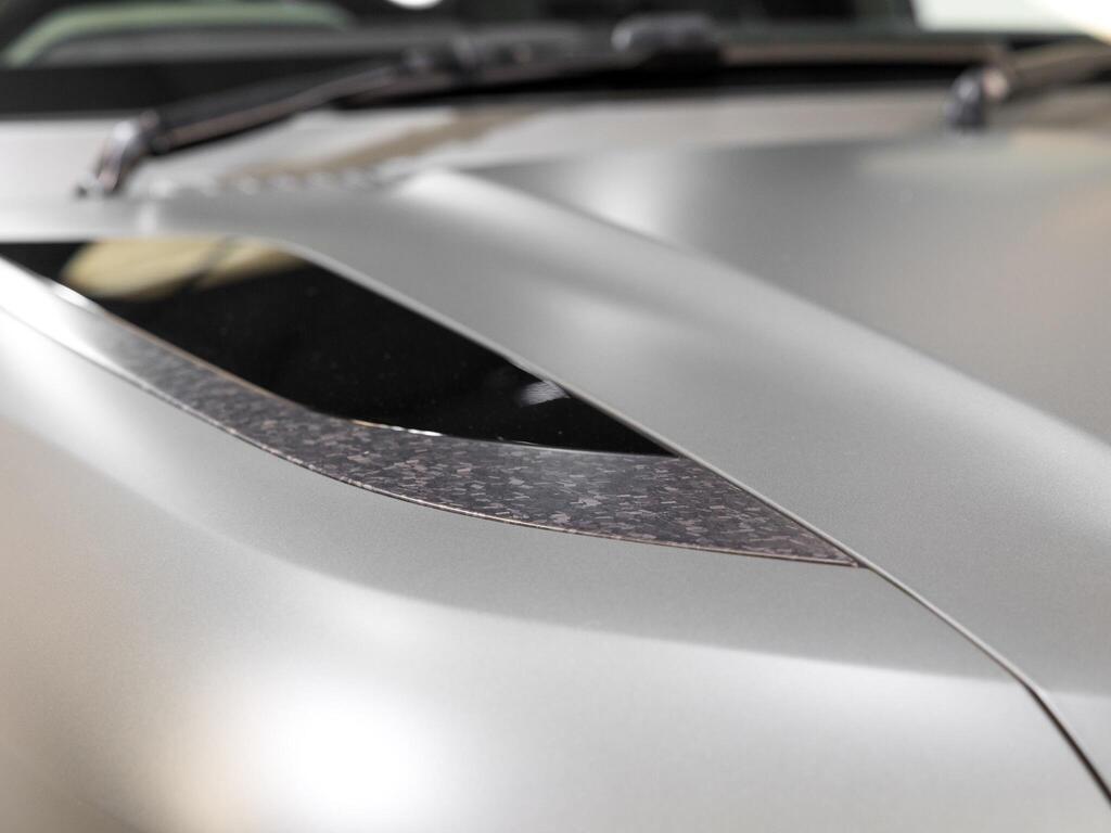 An exterior shot of the roof on a 2026 Land Rover Defender 110