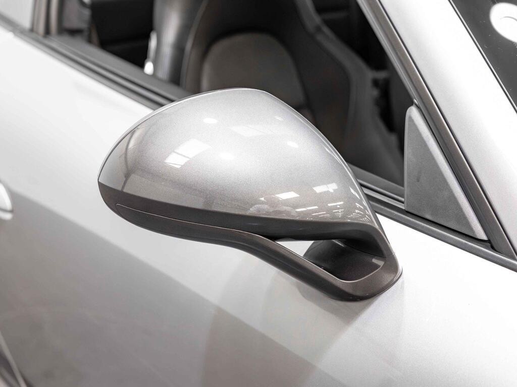 An exterior shot of the wing mirror on a 2018 Porsche 911