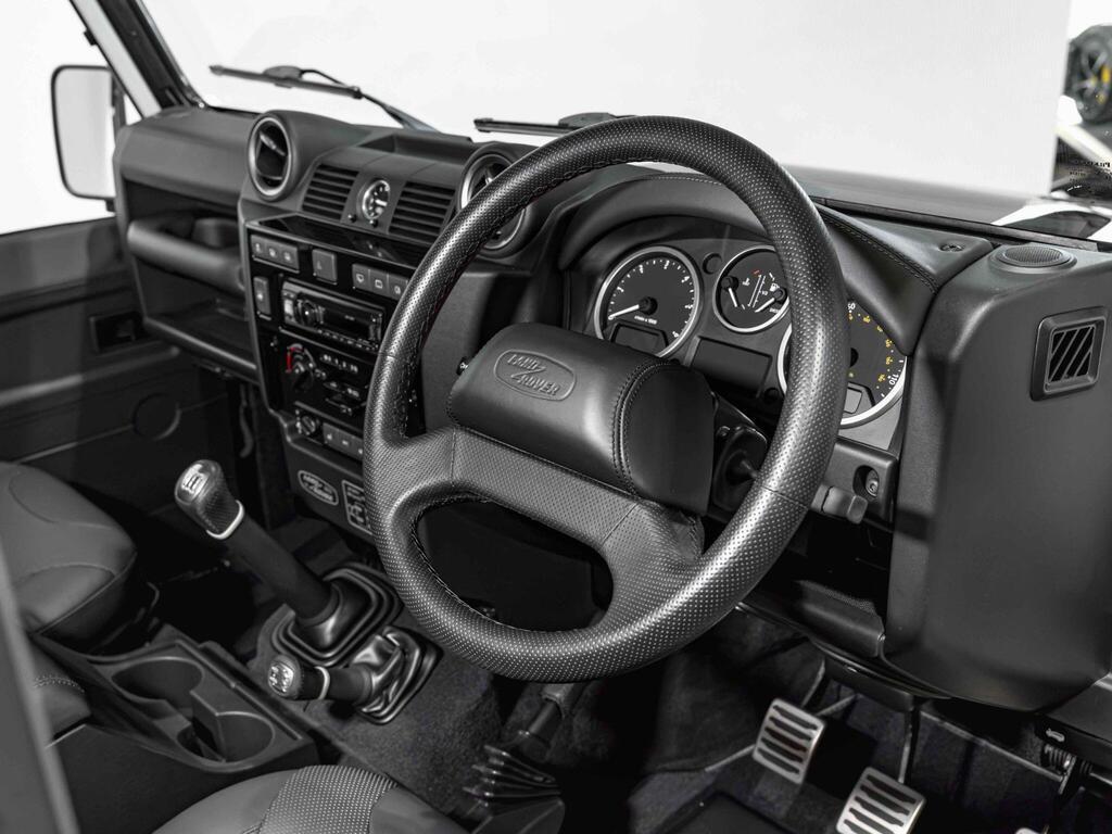 An interior shot of the interior front on a 2016 Land Rover Defender 90