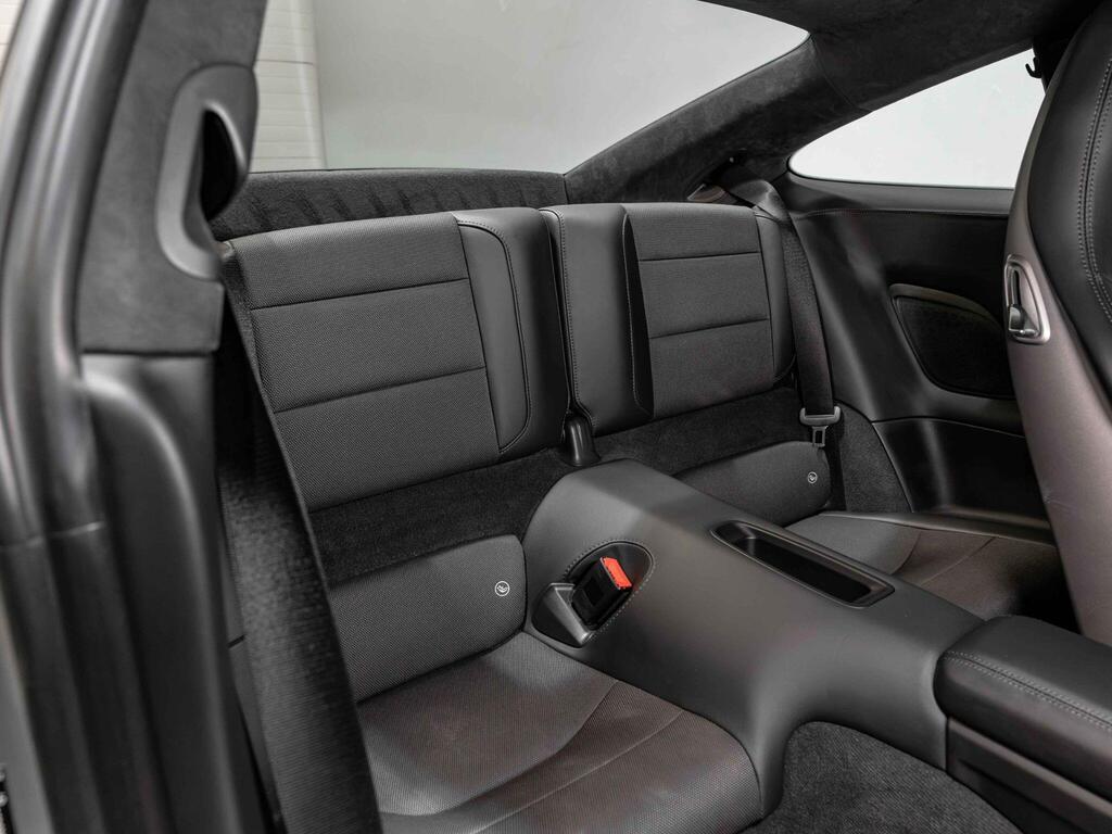An interior shot of the seats rear on a 2018 Porsche 911