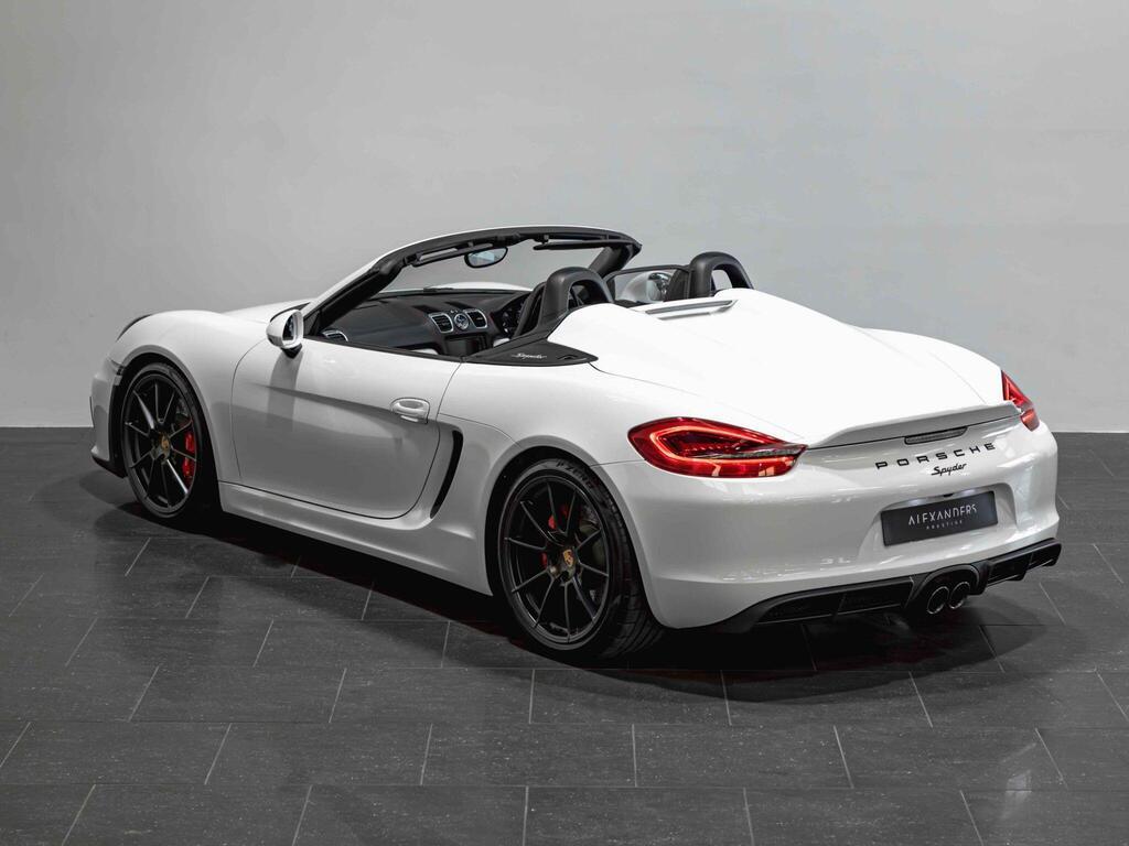 An exterior shot of the rear left on a 2015 Porsche Boxster
