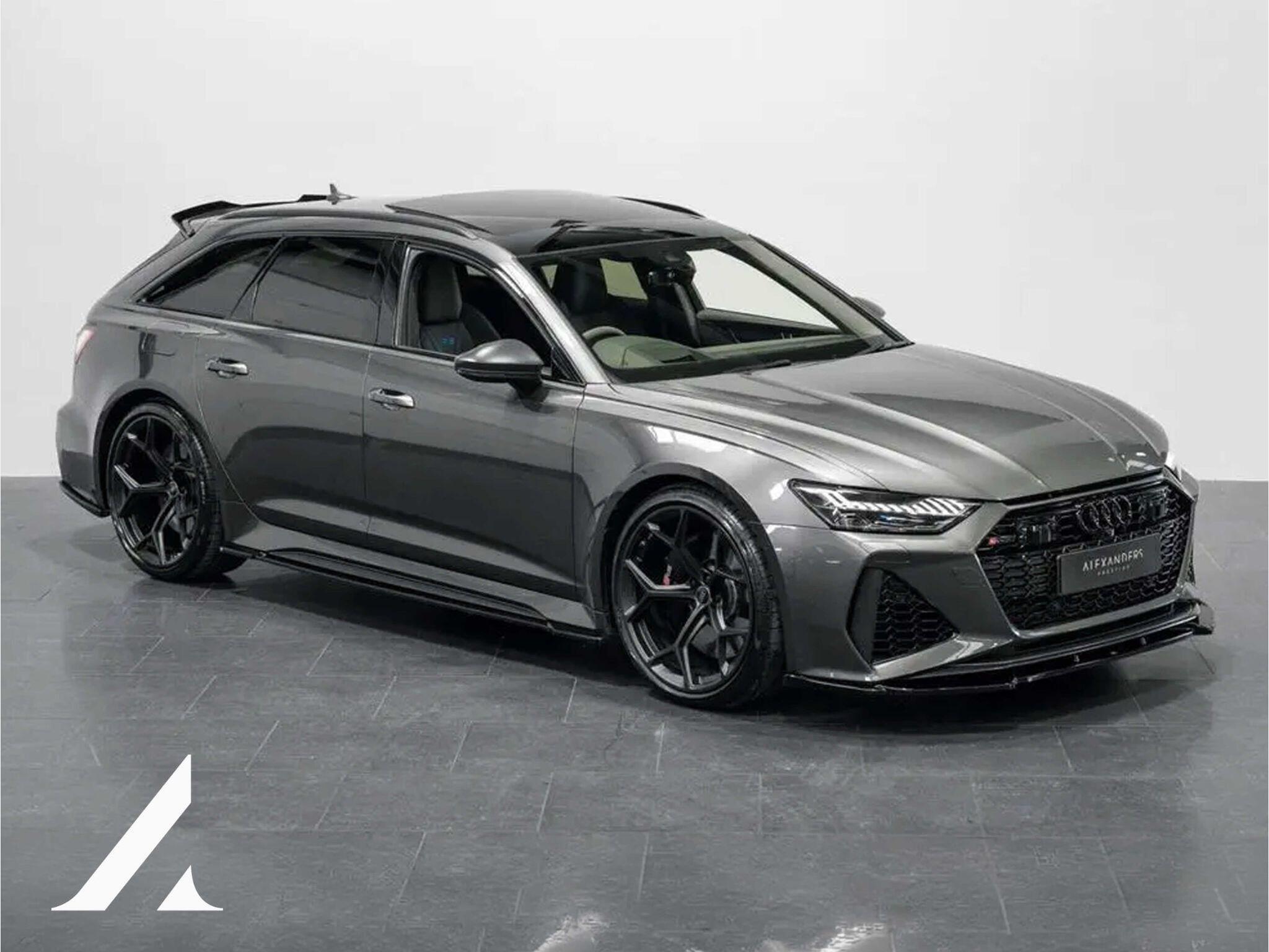 An exterior shot of the front right on a 2023 Audi RS6 Avant