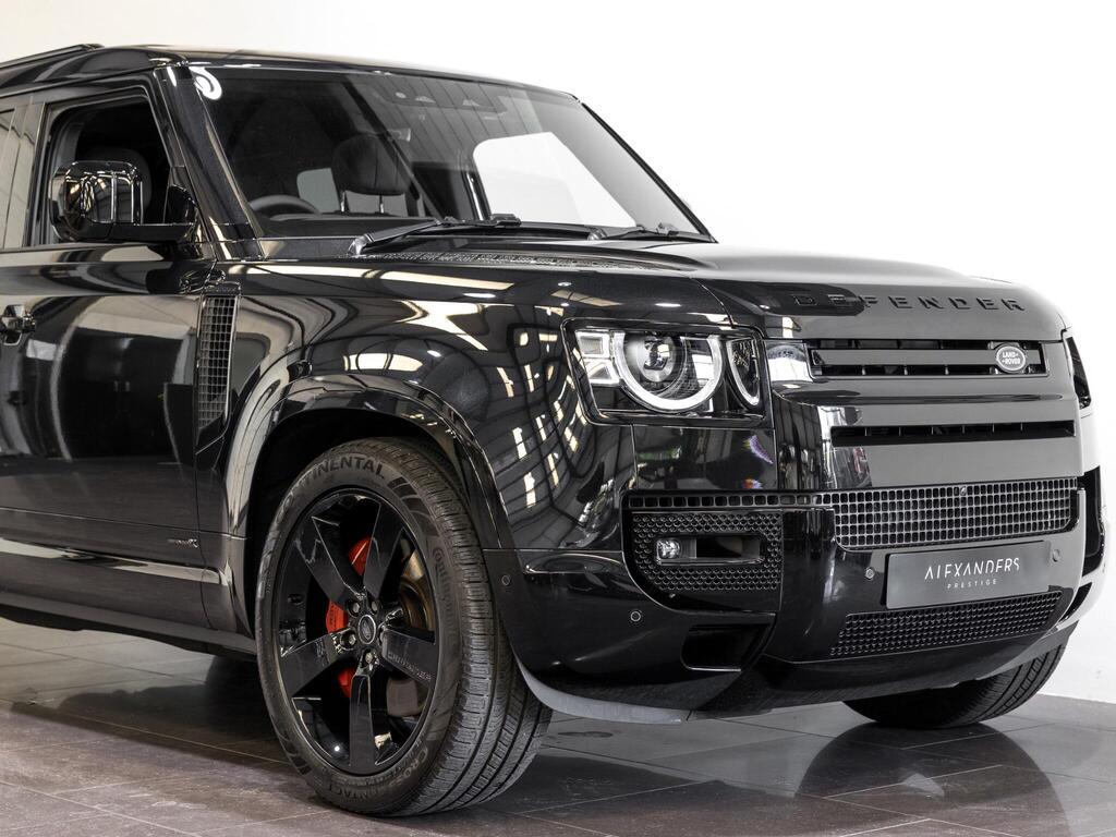 An exterior shot of the front right on a 2025 Land Rover Defender 110