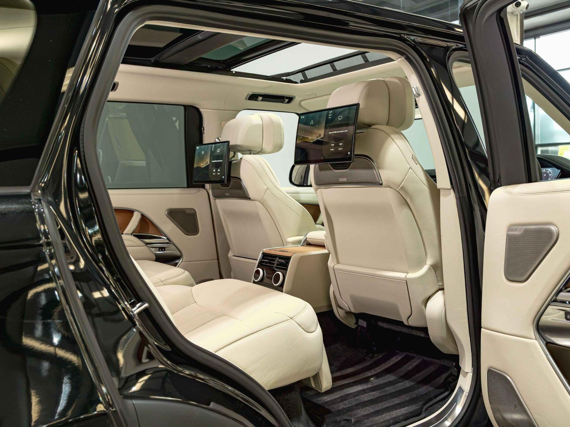 An exterior shot of the engine on a 2024 Land Rover Range Rover