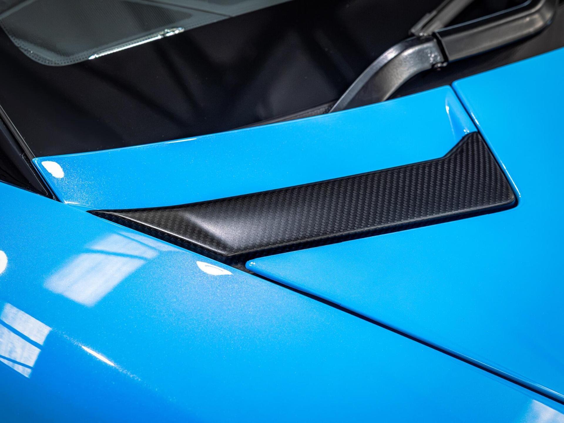An exterior shot of the badge exterior on a 2017 Lamborghini Aventador