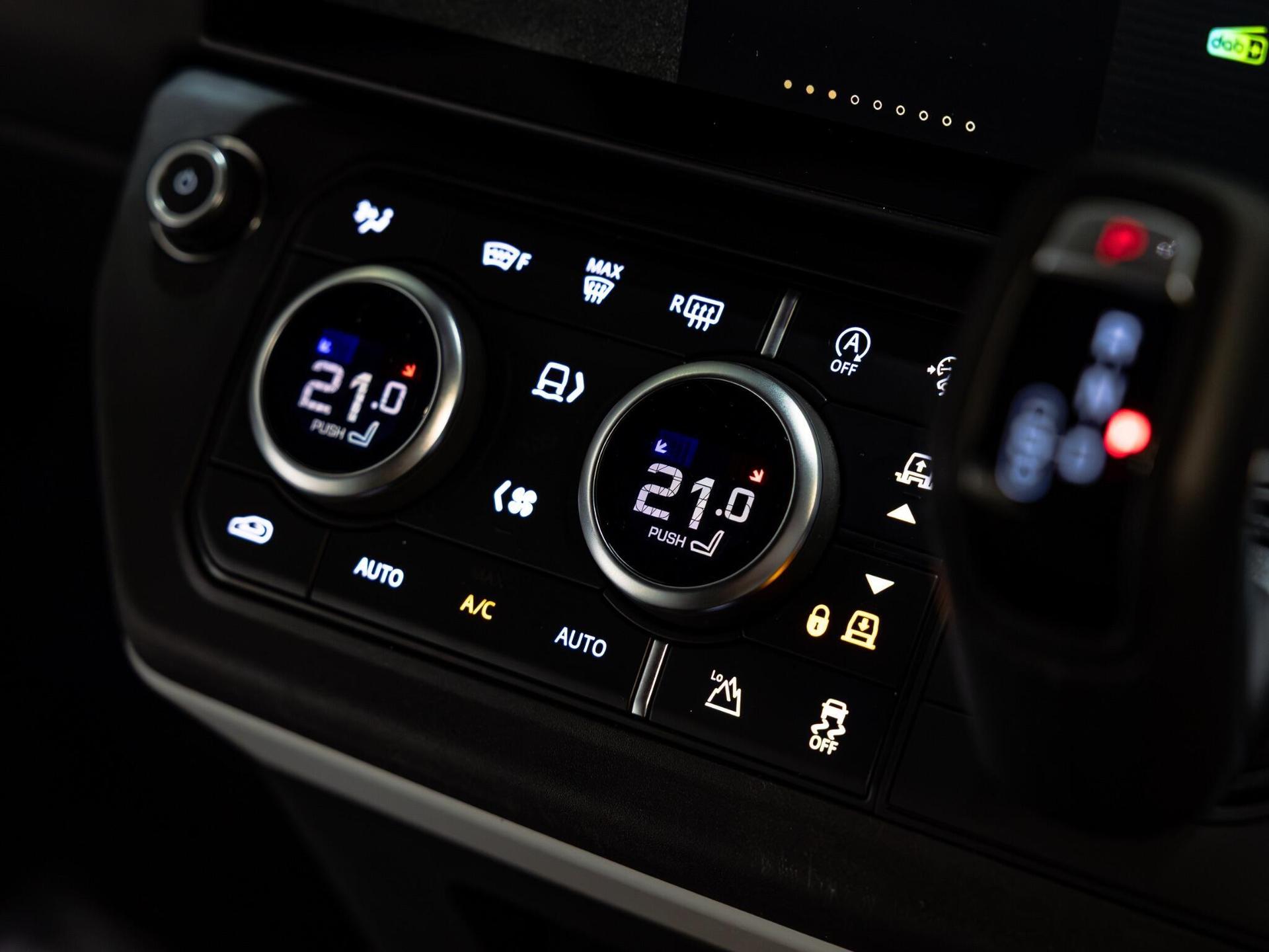 An interior shot of the misc controls on a 2026 Land Rover Defender 110