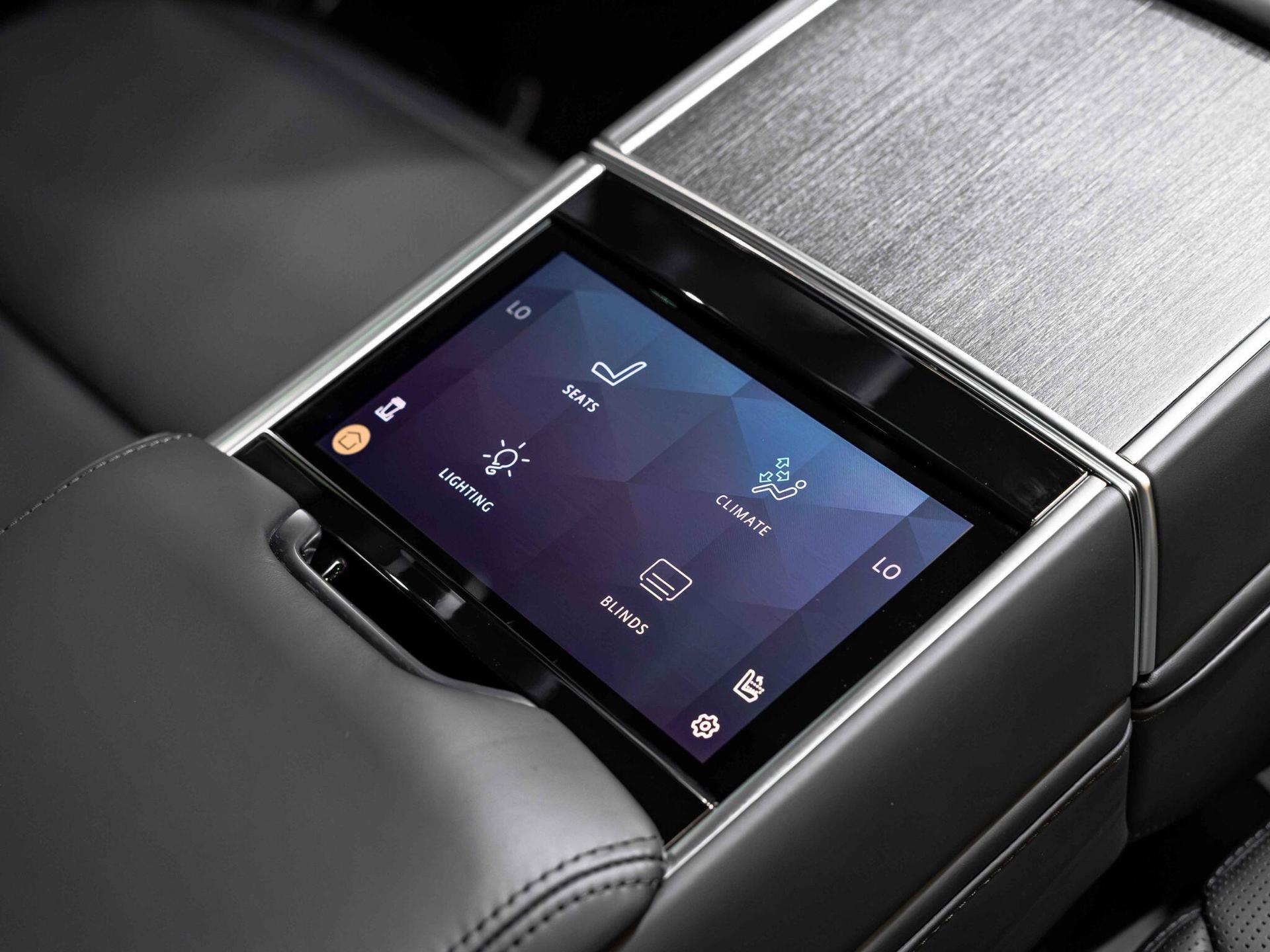 An interior shot of the infotainment system on a 2026 Land Rover Range Rover