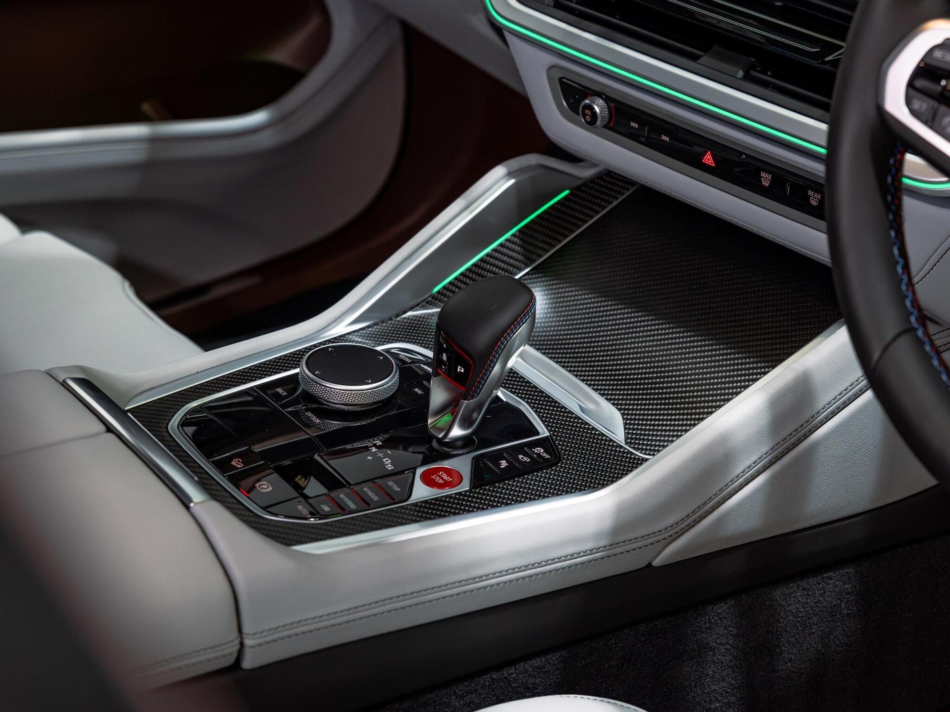 An interior shot of the interior front on a 2024 BMW XM