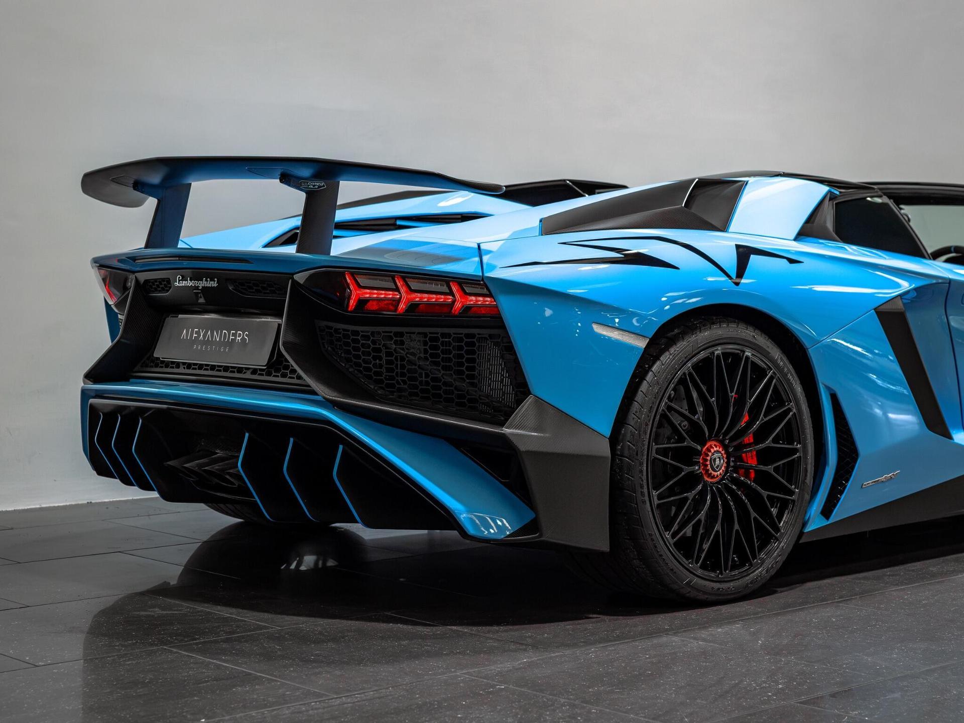 An exterior shot of the rear right on a 2017 Lamborghini Aventador