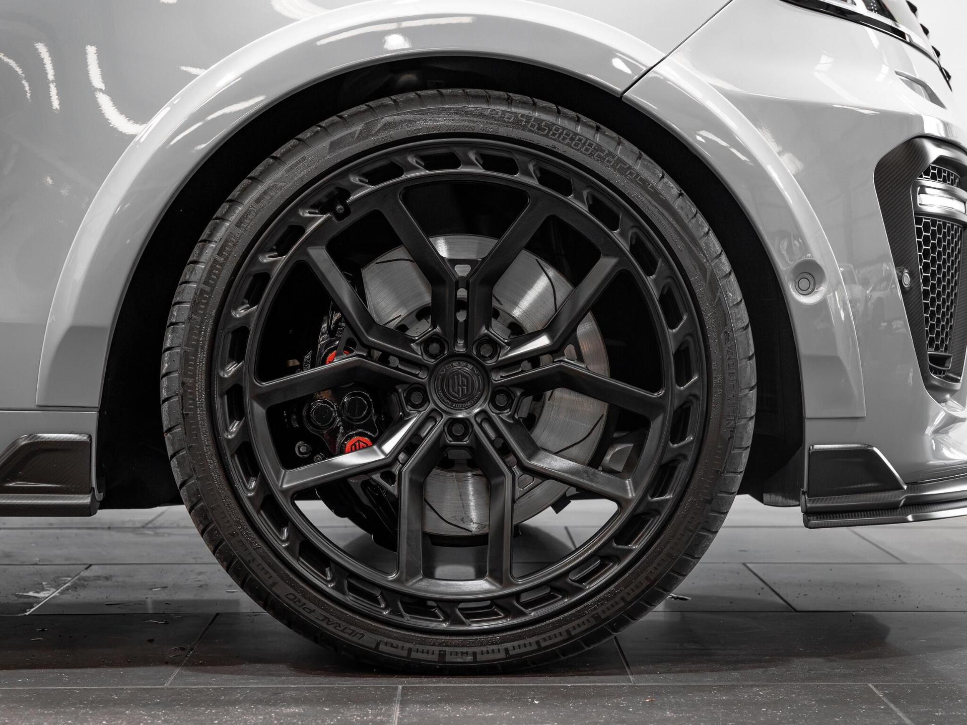 An exterior shot of the wheel on a 2026 Land Rover Range Rover Sport