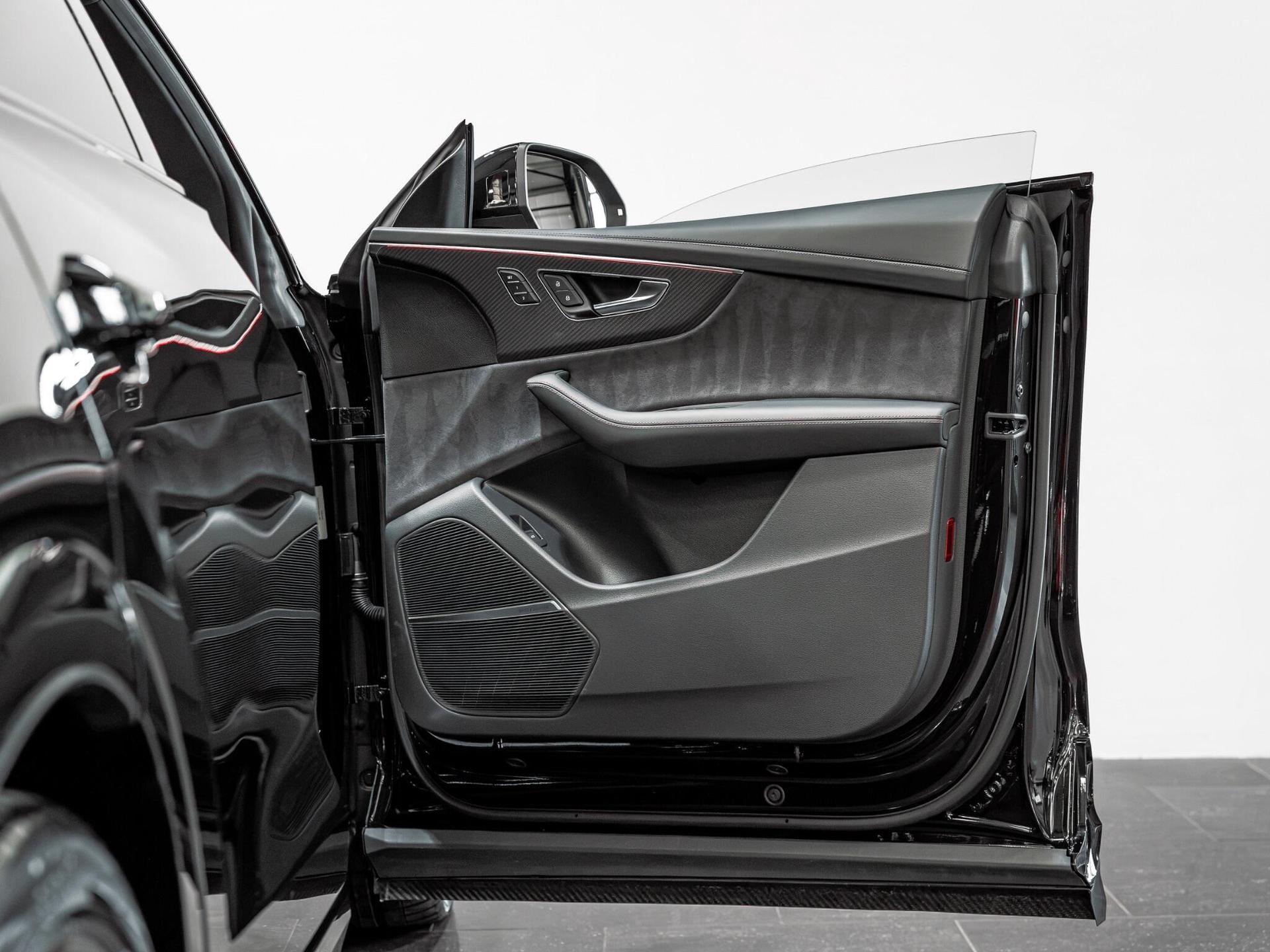 An interior shot of the door interior on a 2023 Audi RSQ8