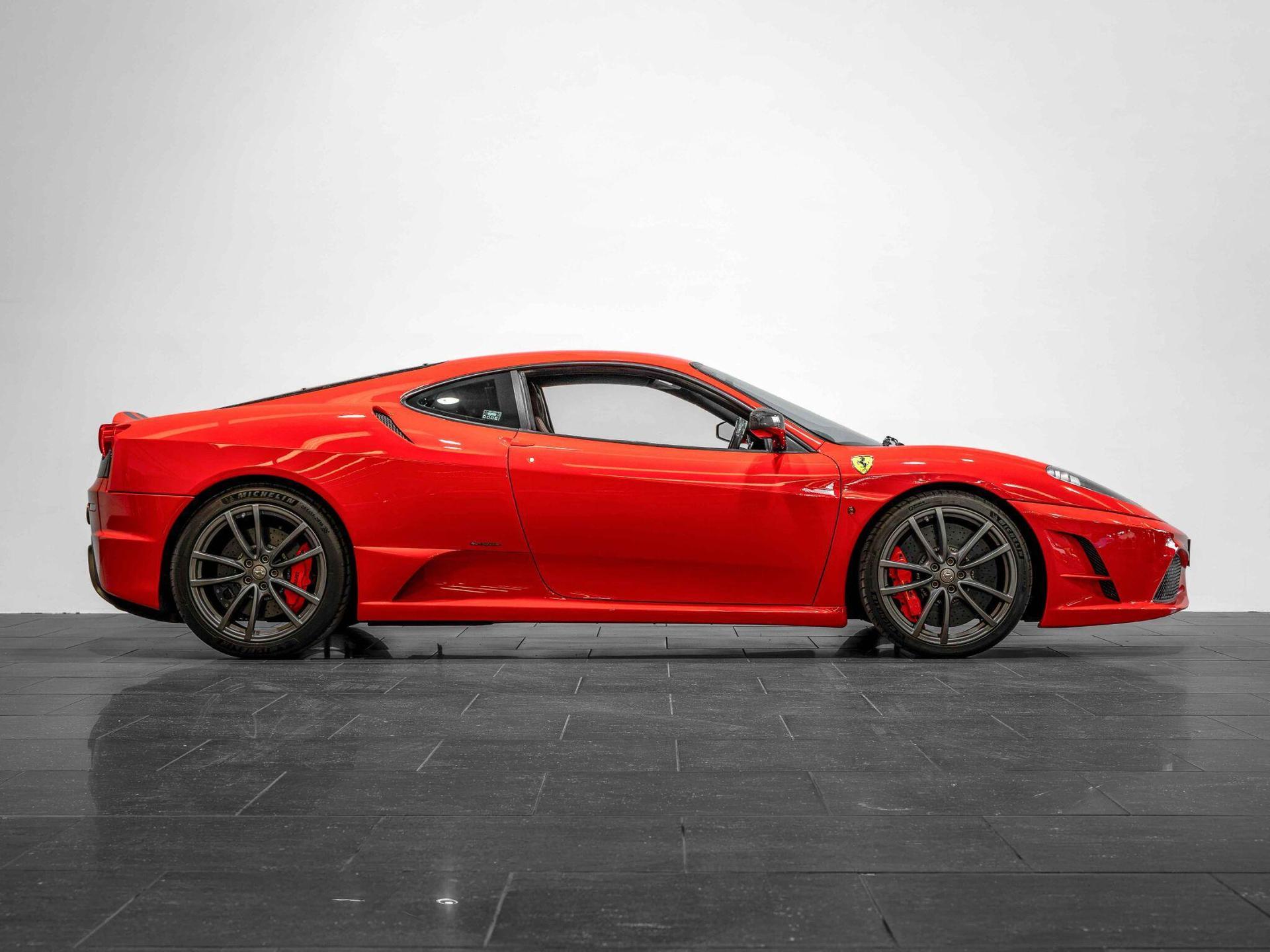 An exterior shot of the side right on a 2008 Ferrari 430