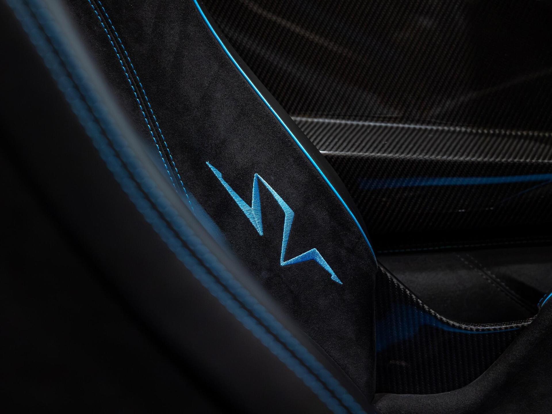 An exterior shot of the badge exterior on a 2017 Lamborghini Aventador