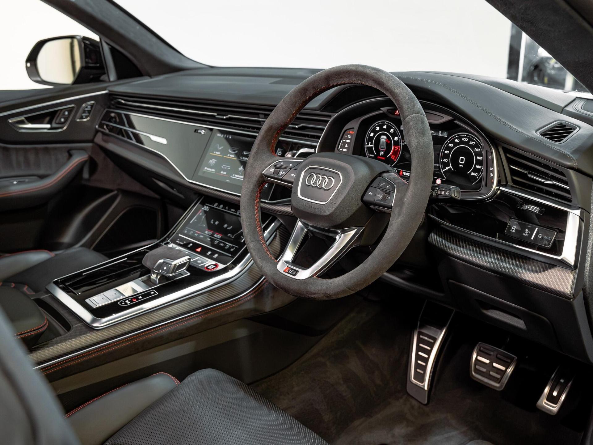 An interior shot of the interior front on a 2023 Audi RSQ8