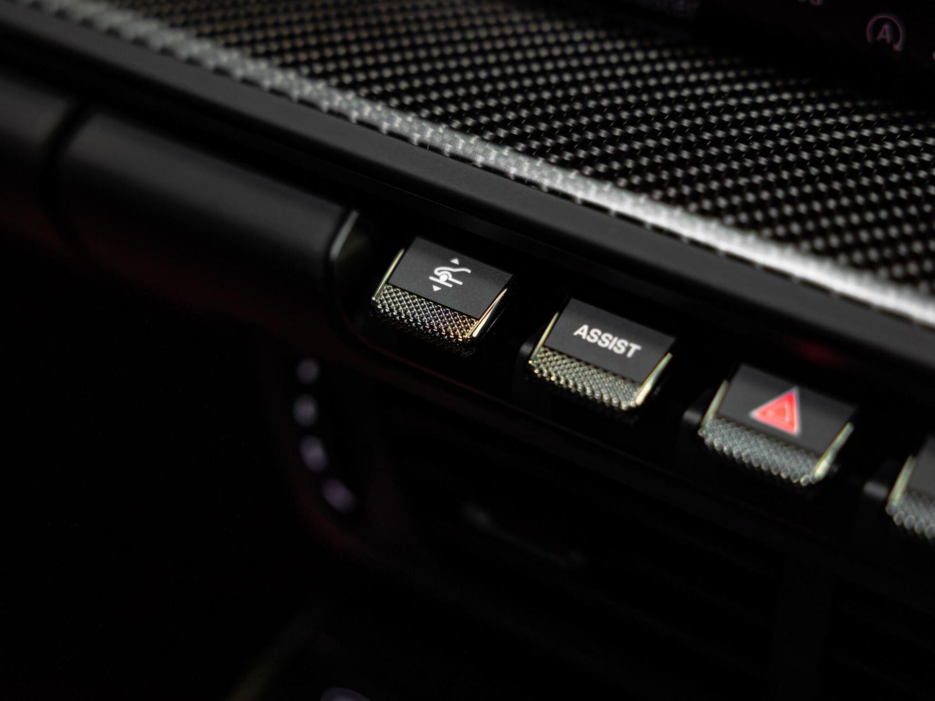 An interior shot of the misc controls on a 2025 Porsche 911