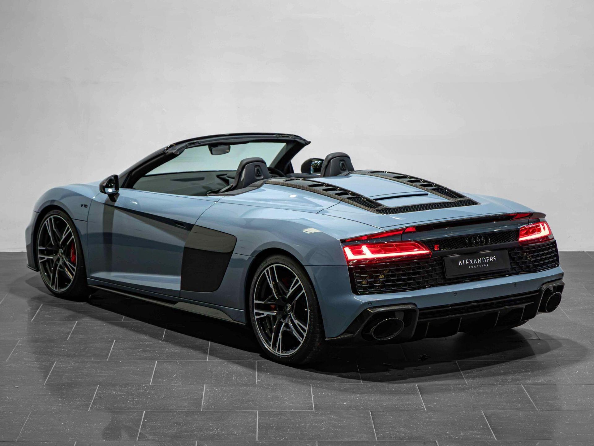 An exterior shot of the rear left on a 2021 Audi R8
