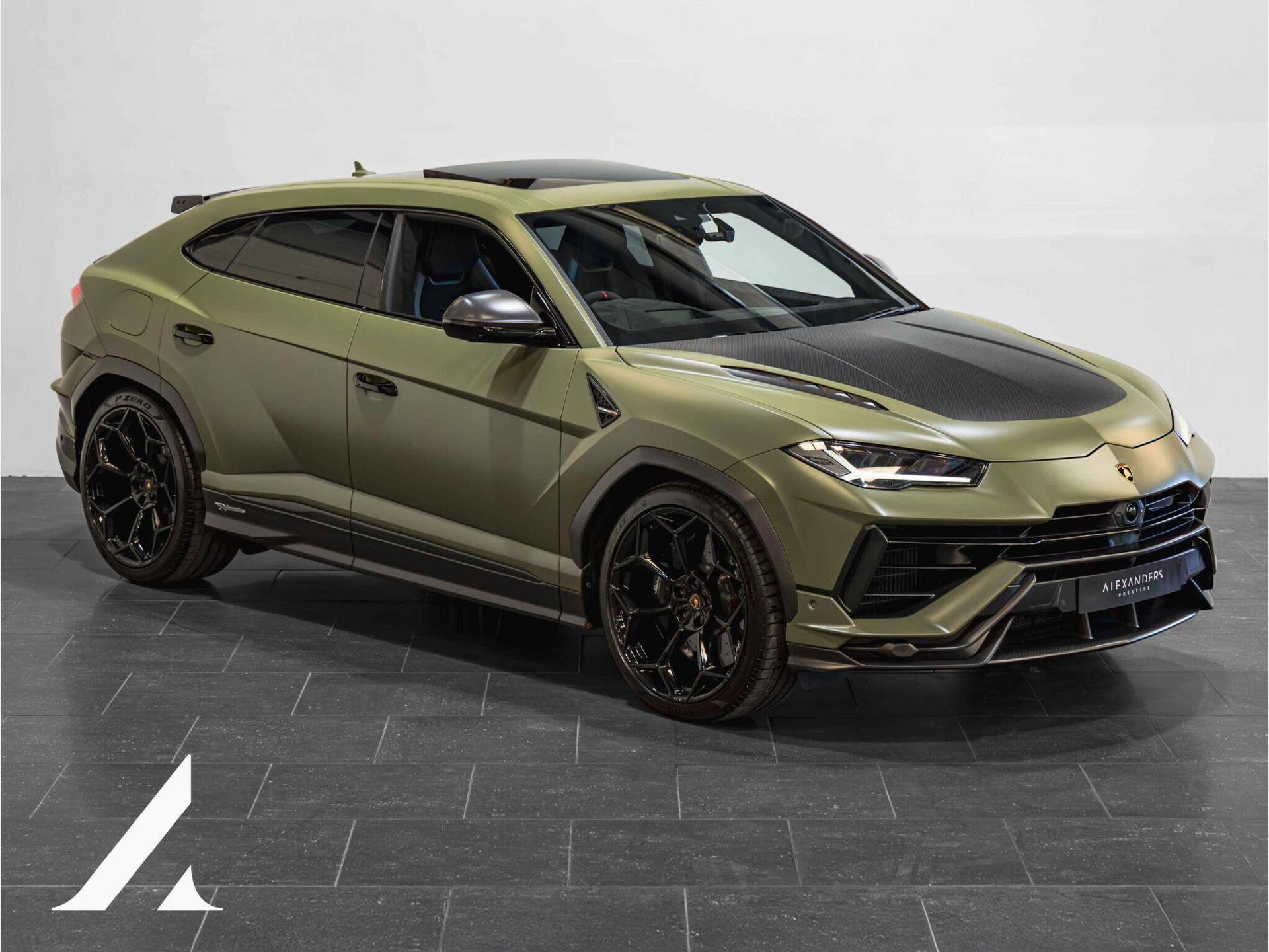 An exterior shot of the front right on a 2024 Lamborghini Urus