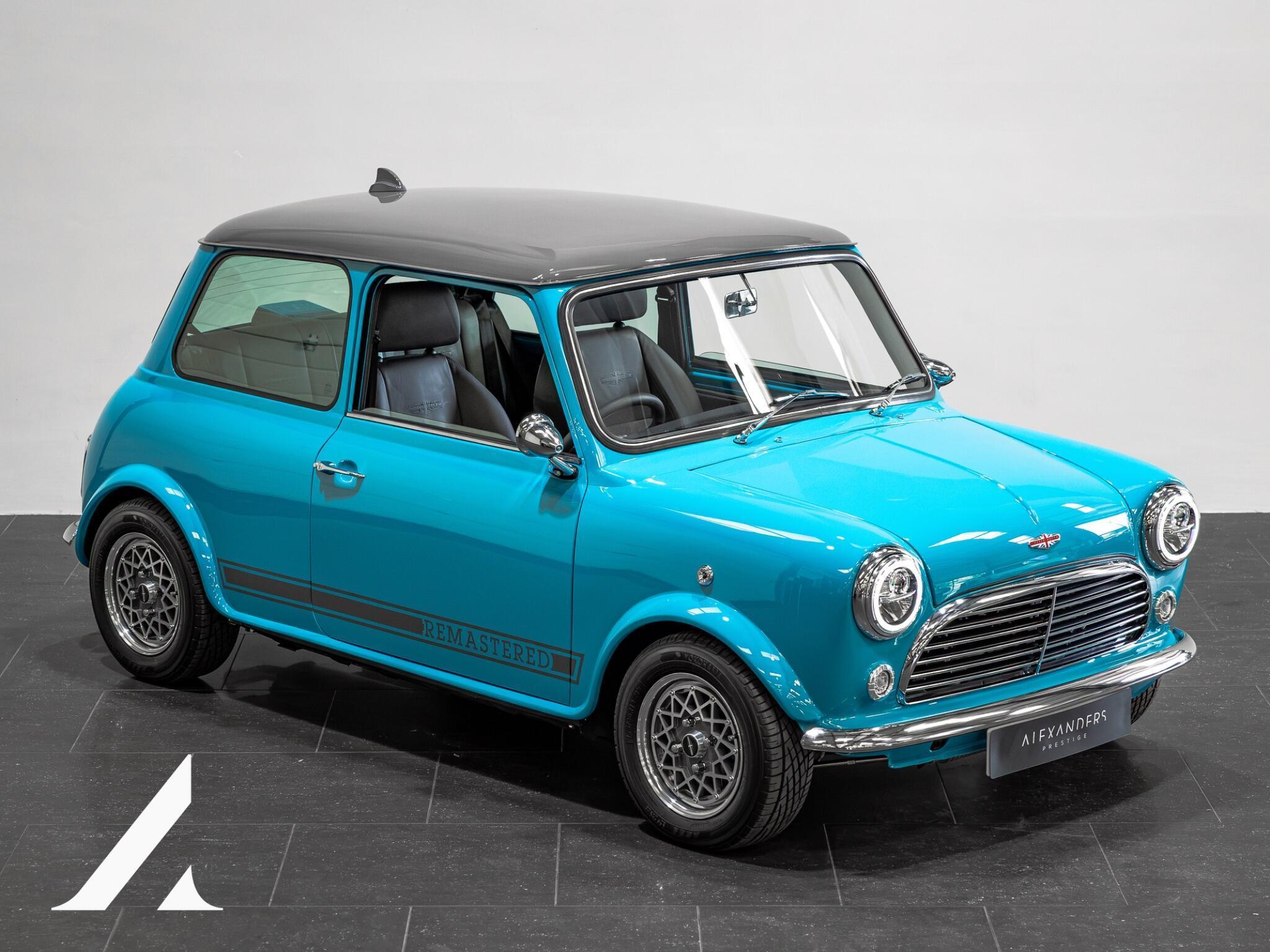 An exterior shot of the front right on a 1997 Rover Mini