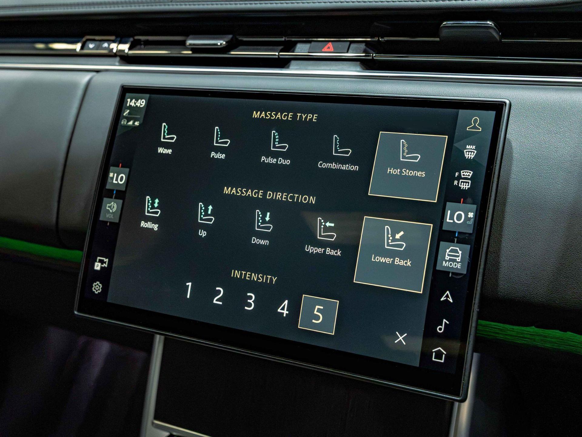 An interior shot of the infotainment system on a 2026 Land Rover Range Rover