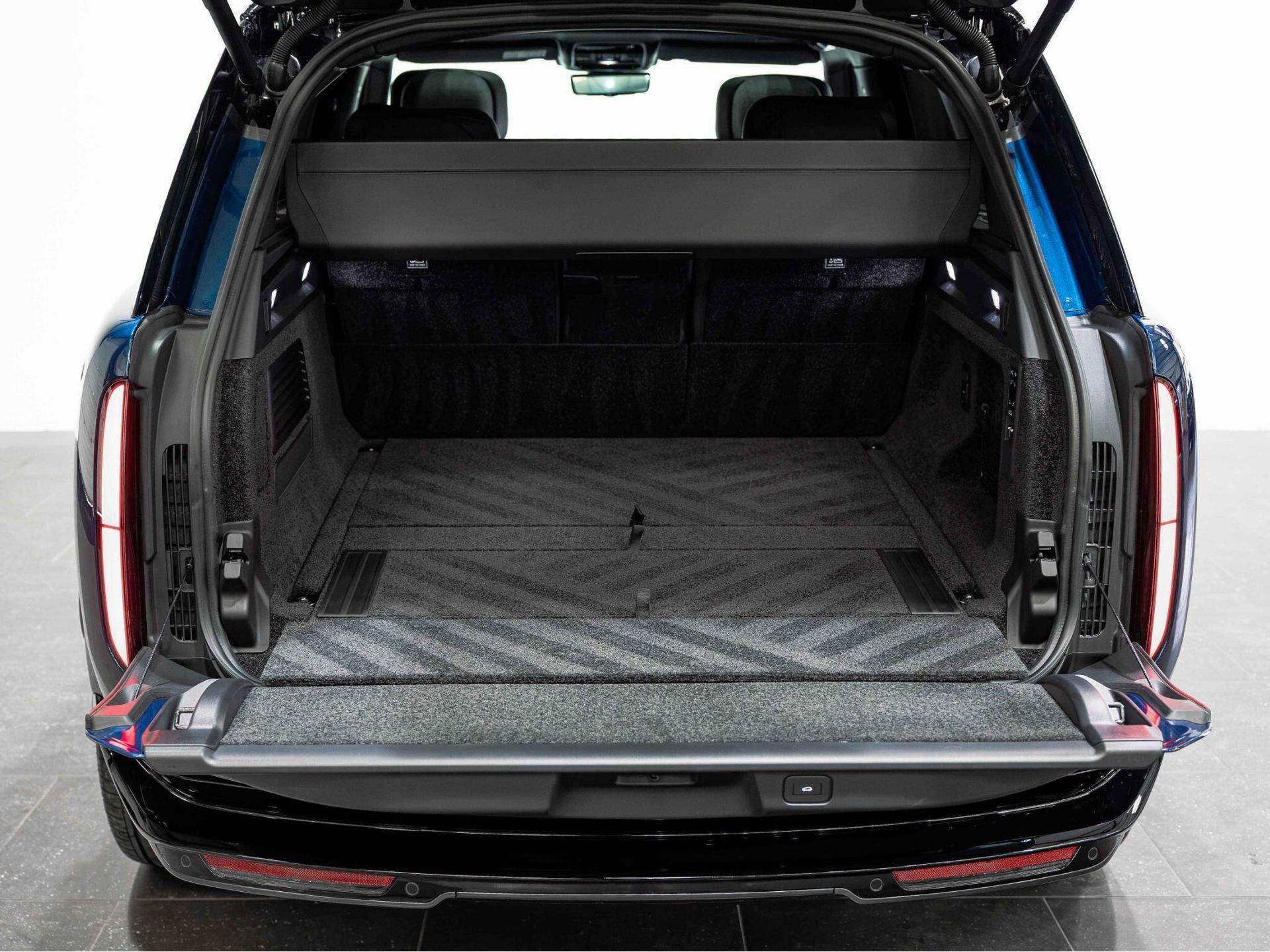 An interior shot of the boot on a 2026 Land Rover Range Rover