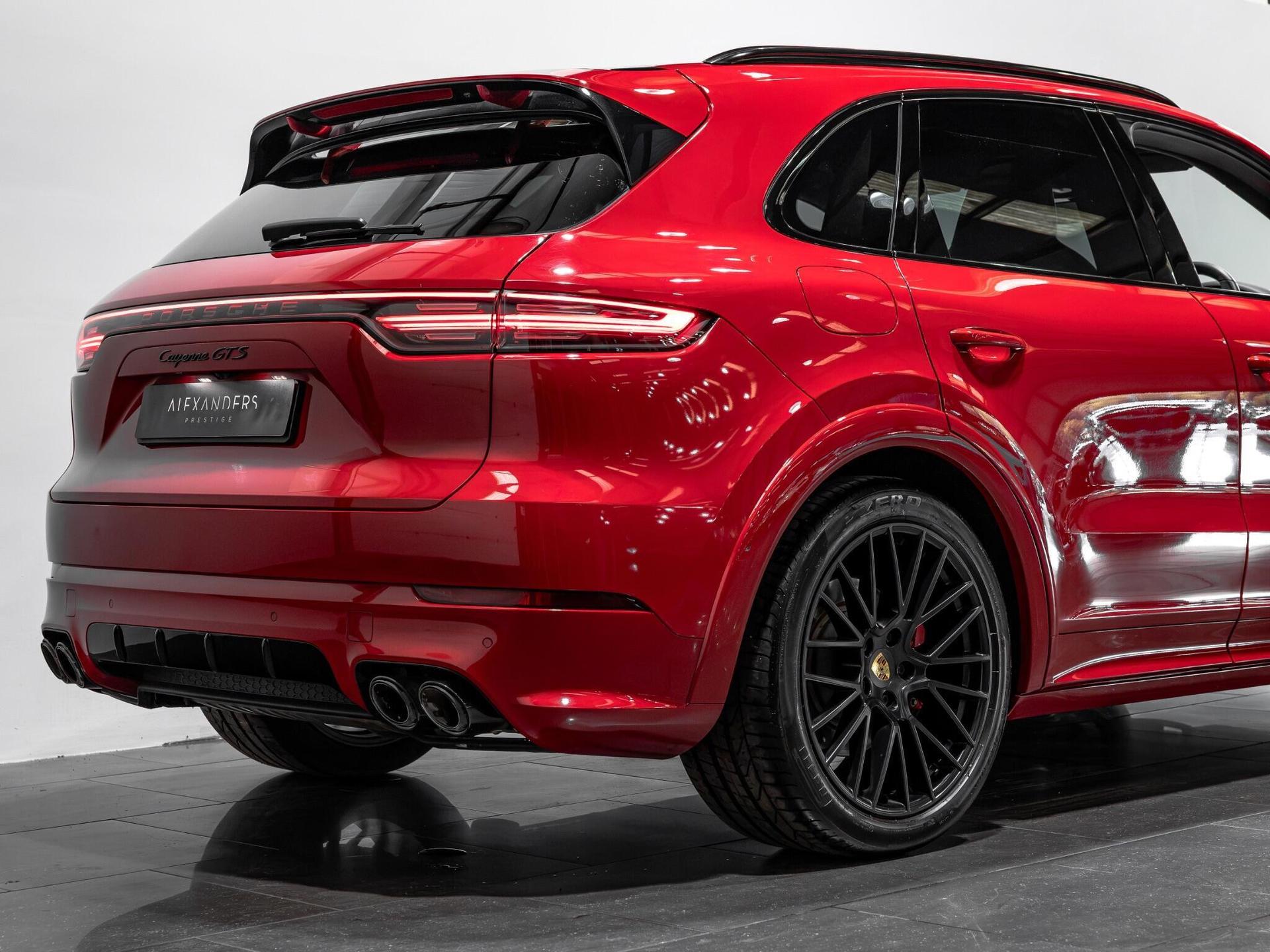 An exterior shot of the front left on a 2021 Porsche Cayenne