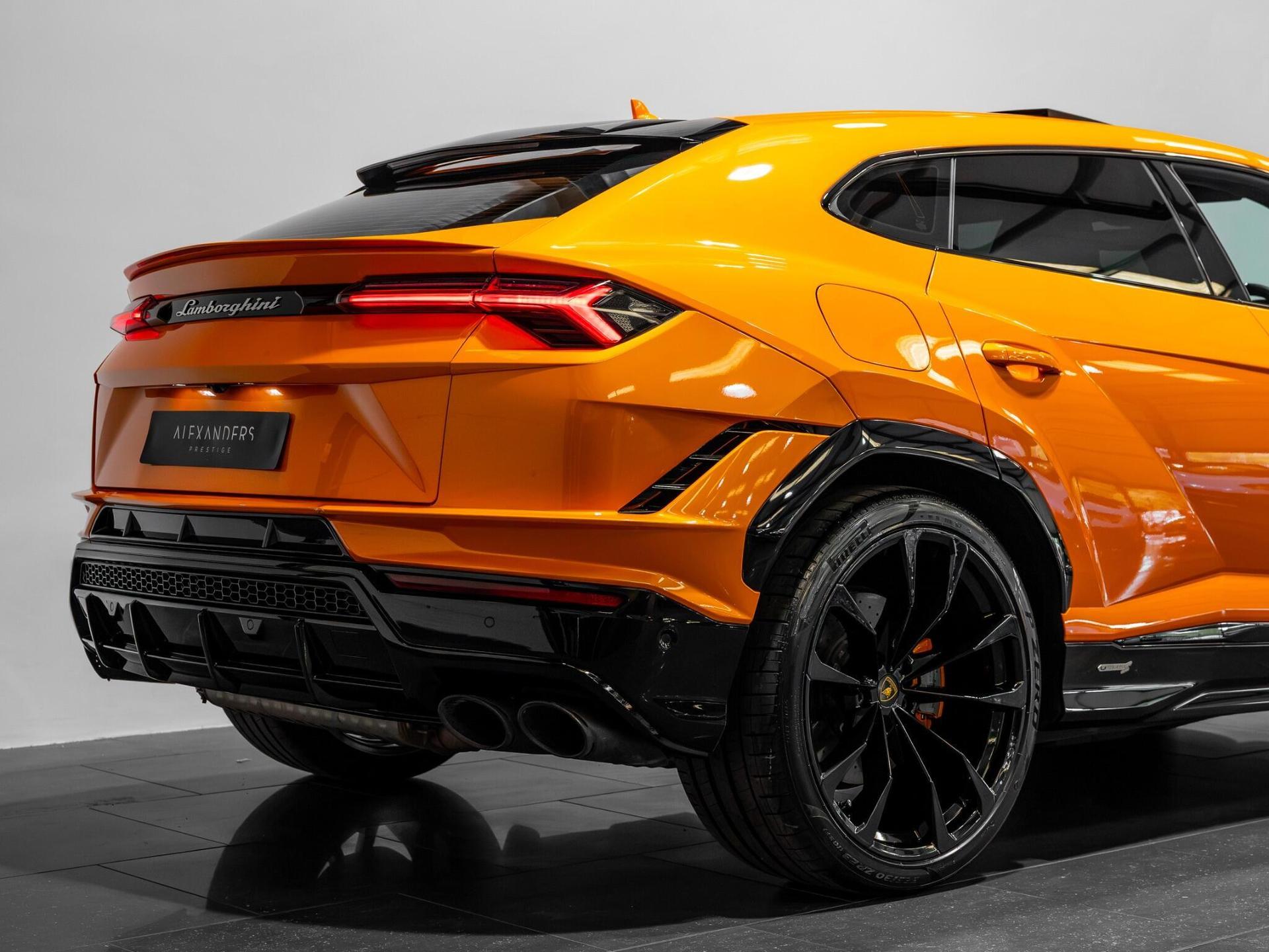 An exterior shot of the rear right on a 2023 Lamborghini Urus