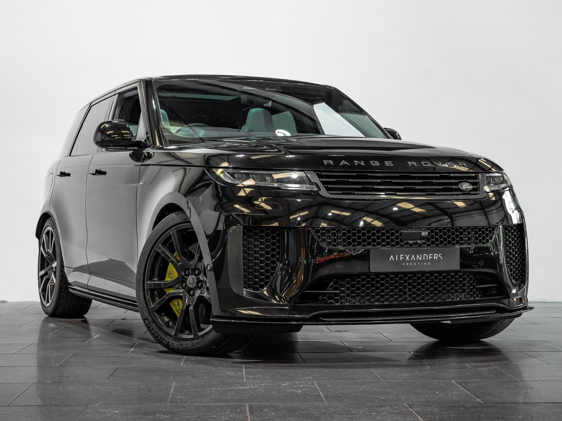 An exterior shot of the front right on a 2024 Land Rover Range Rover Sport