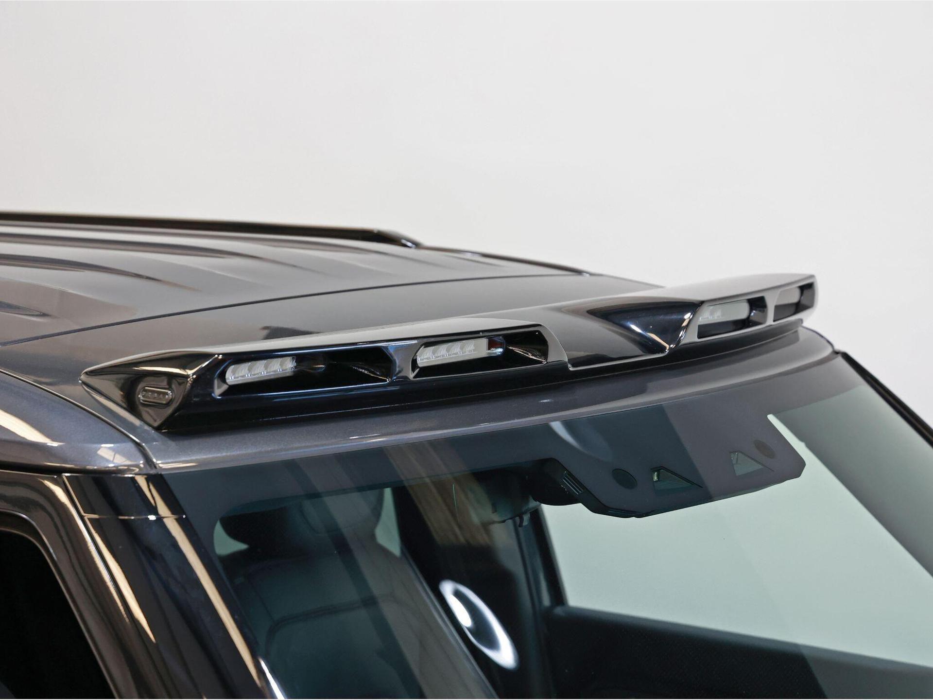 An exterior shot of the roof on a 2022 Land Rover Defender 110