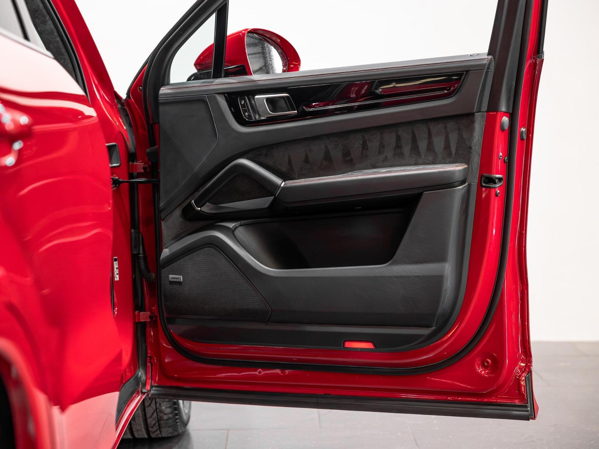 An interior shot of the door interior on a 2021 Porsche Cayenne
