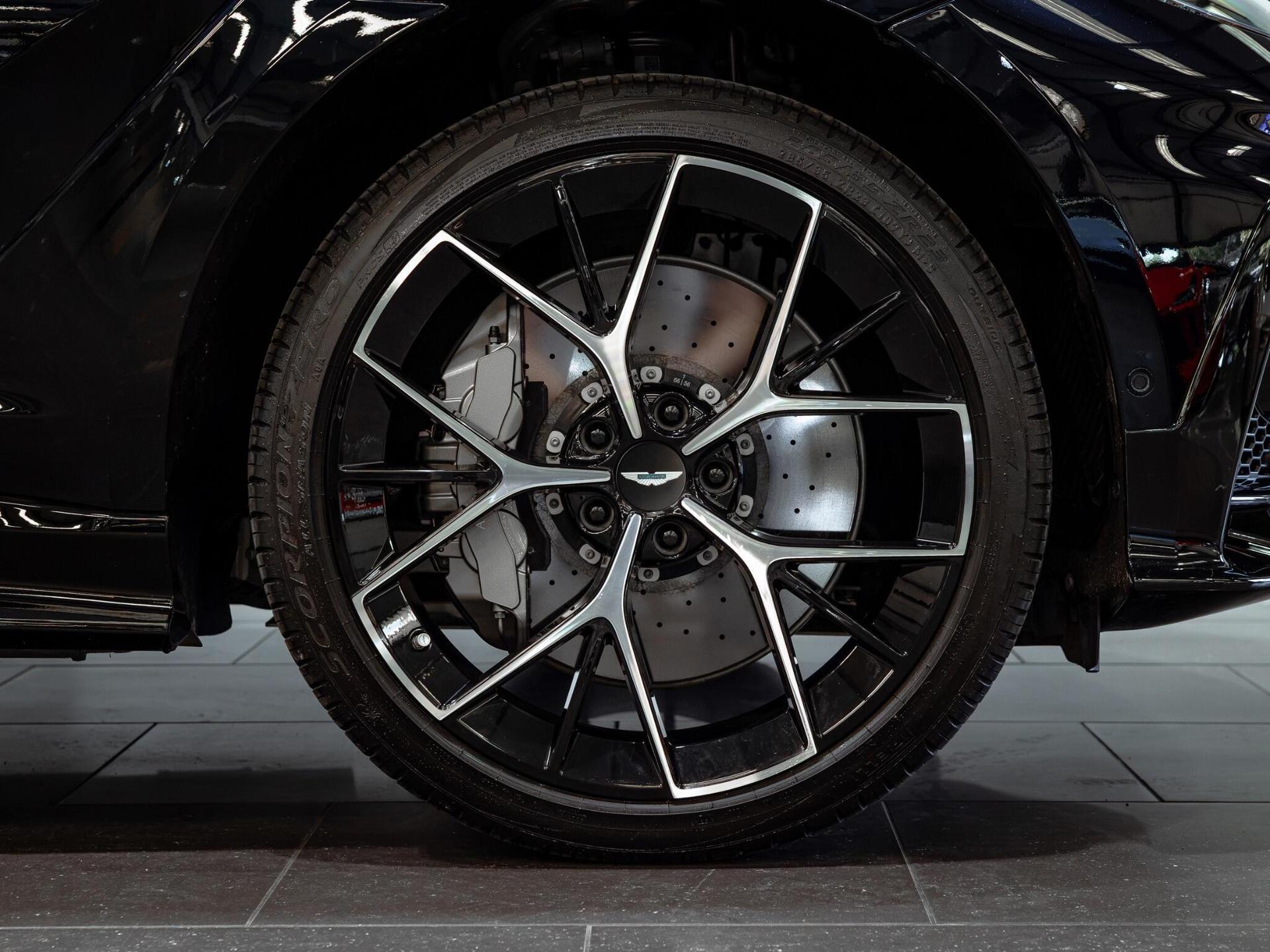 An exterior shot of the wheel on a 2025 Aston Martin DBX