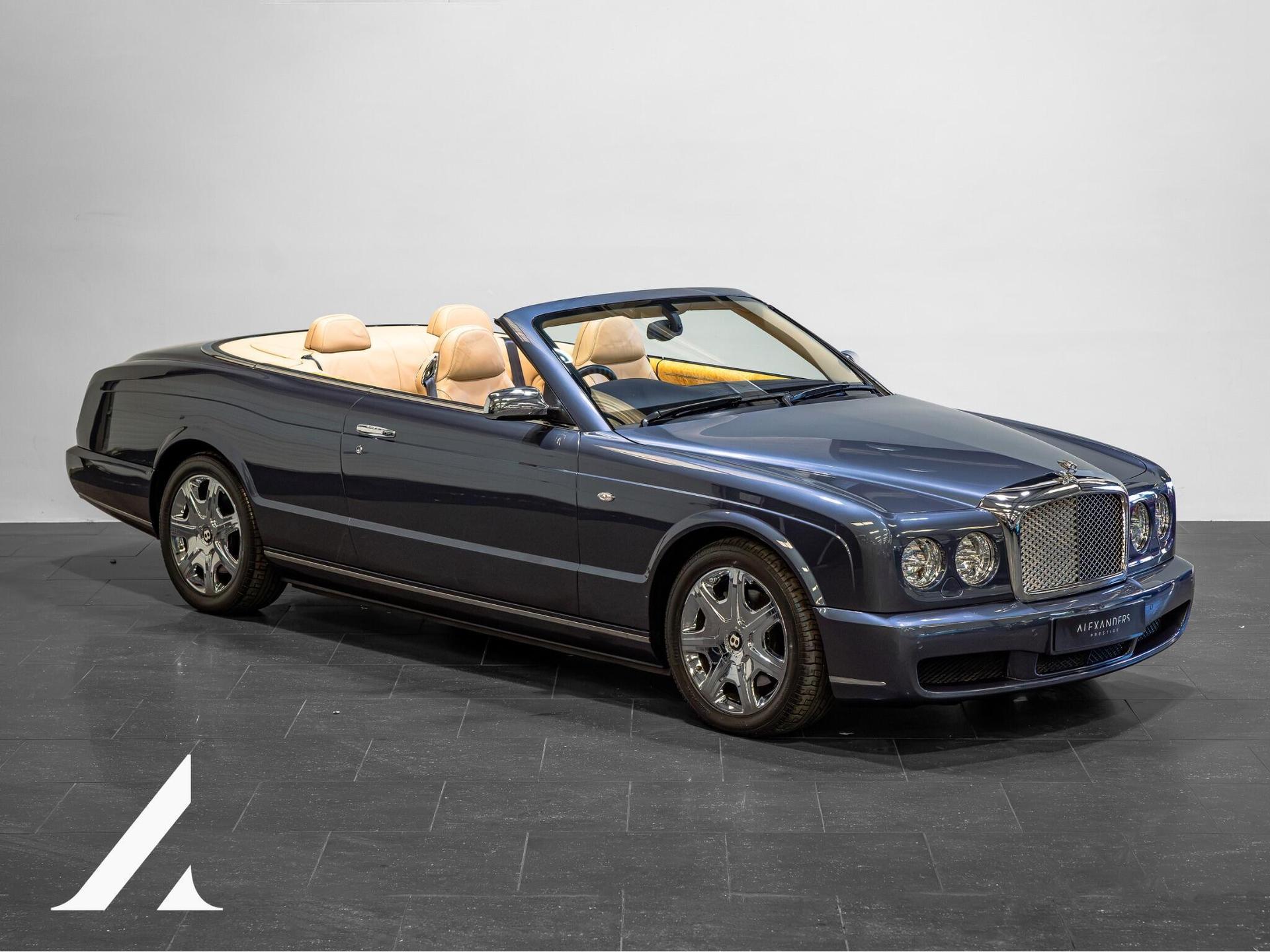 An exterior shot of the front right on a 2006 Bentley Azure