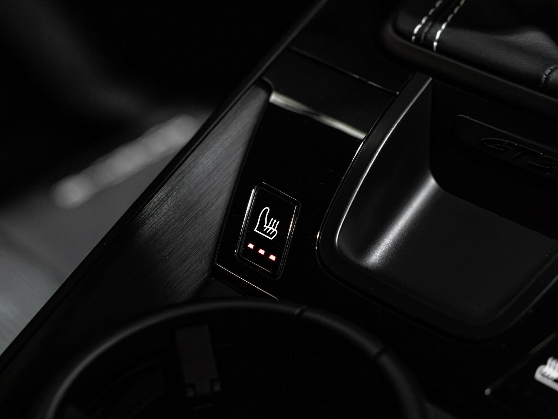 An interior shot of the misc controls on a 2026 Porsche 911