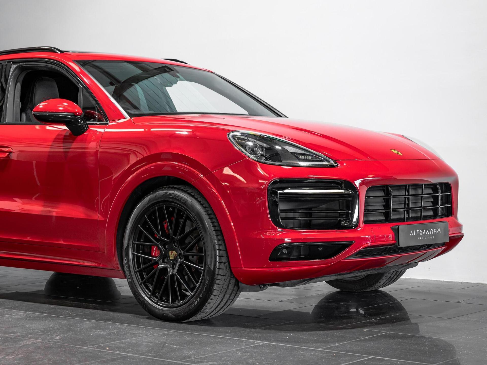 An exterior shot of the front right on a 2021 Porsche Cayenne