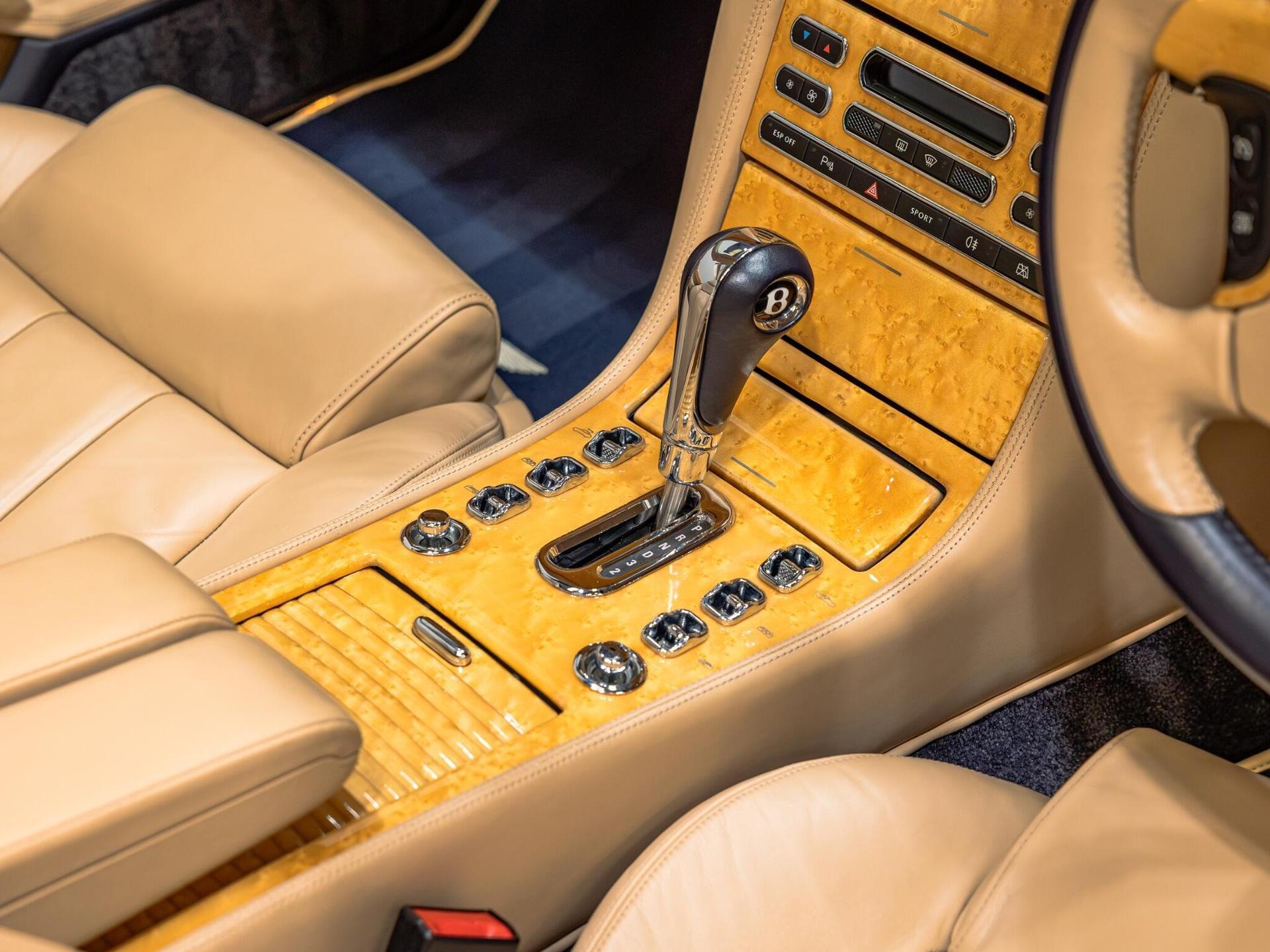 An interior shot of the interior front on a 2006 Bentley Azure