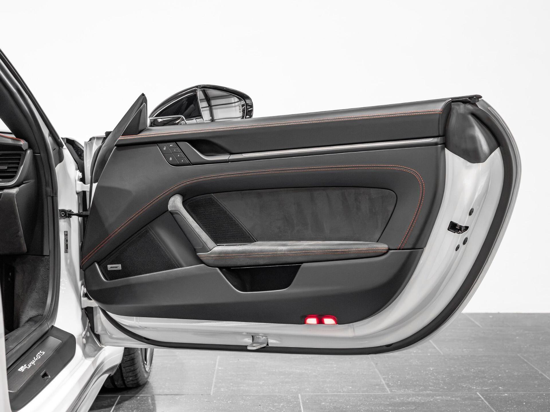 An interior shot of the door interior on a 2021 Porsche 911