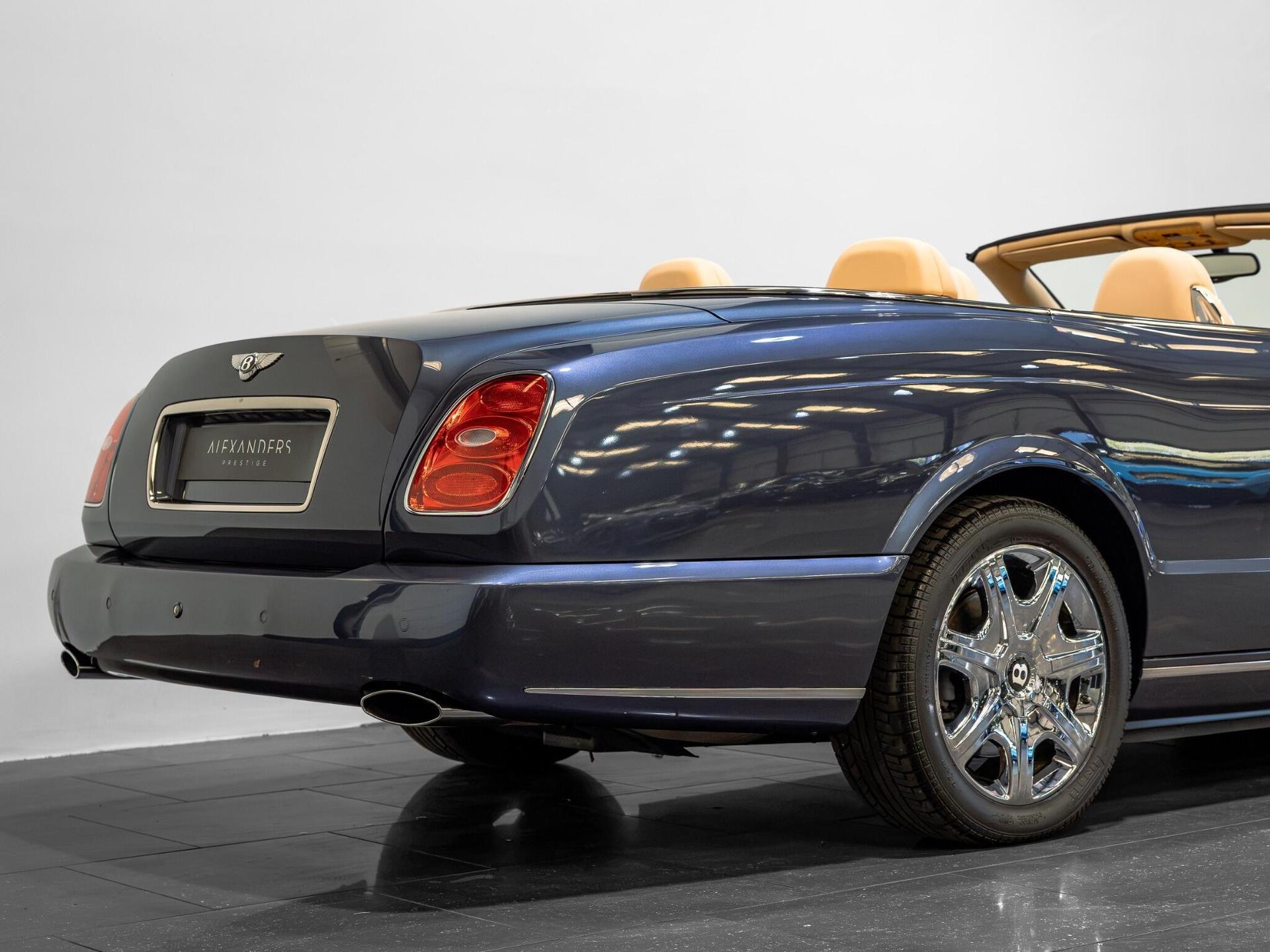 An exterior shot of the rear right on a 2006 Bentley Azure