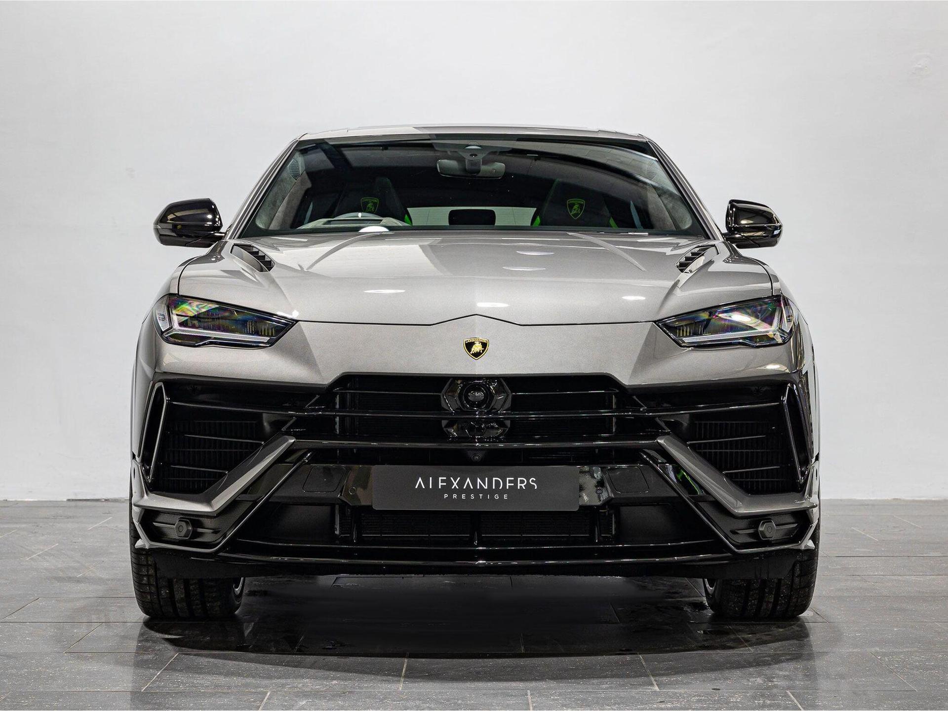 An exterior shot of the front on a 2024 Lamborghini Urus